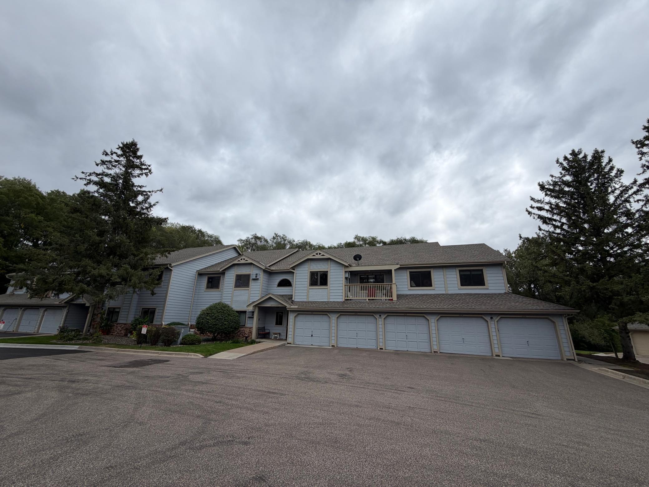 1570 Wheelock Lane 104 — photo