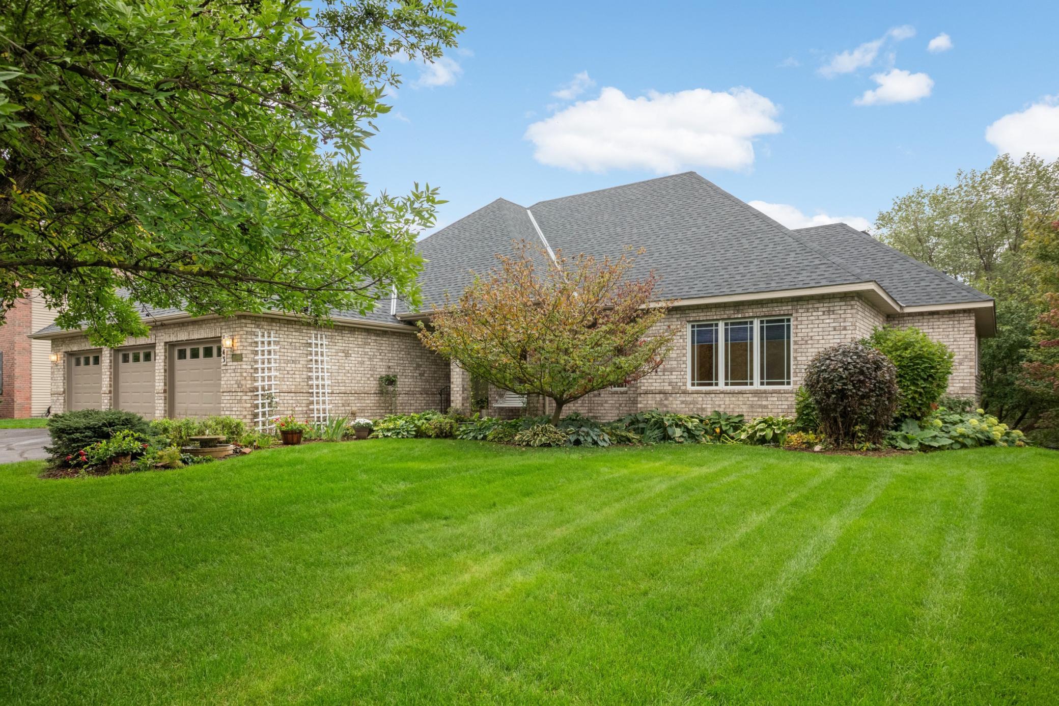 1443 Riverbluff Drive — photo