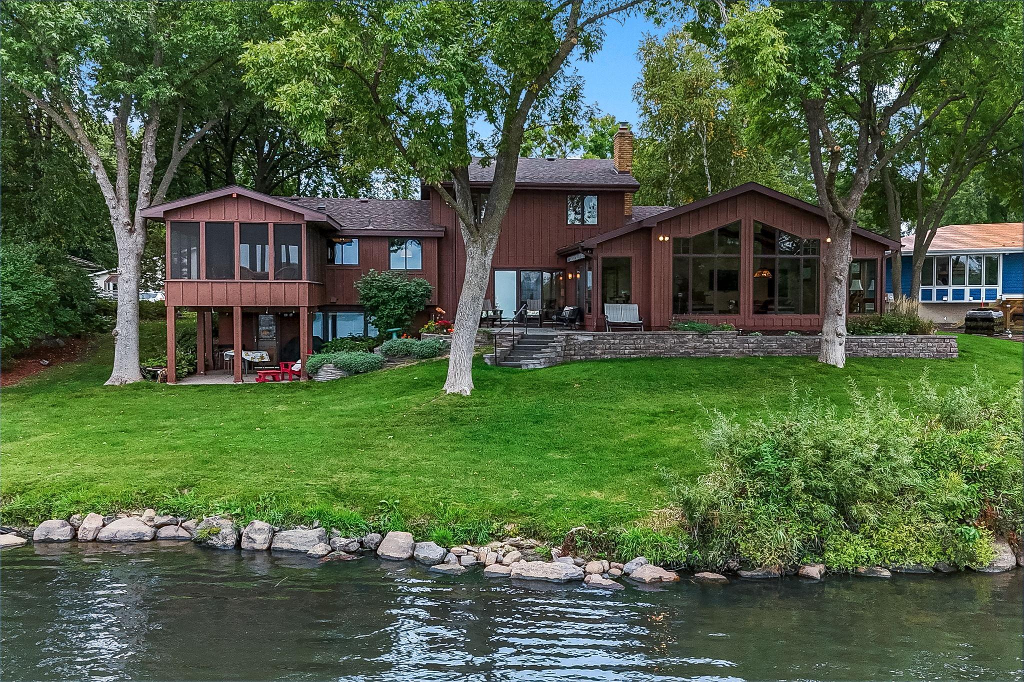 2162 Lakebrook Drive — photo
