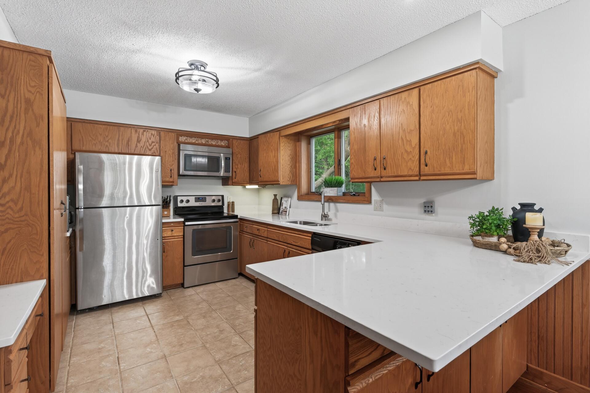 23045 Plateau Drive — photo