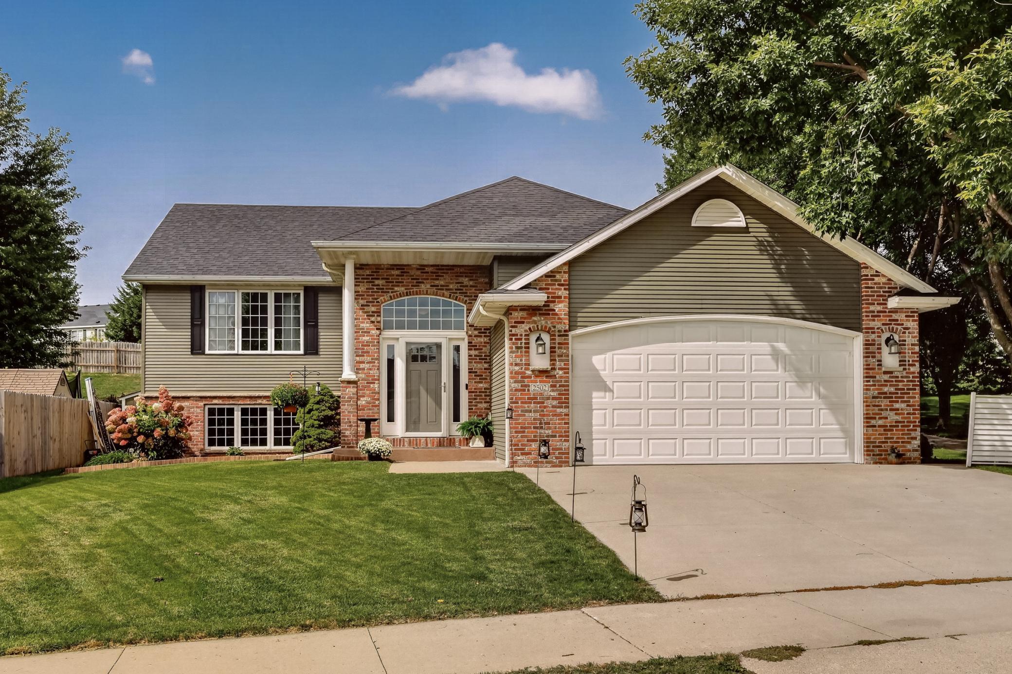 2502 Boulder Ridge Drive NW — photo