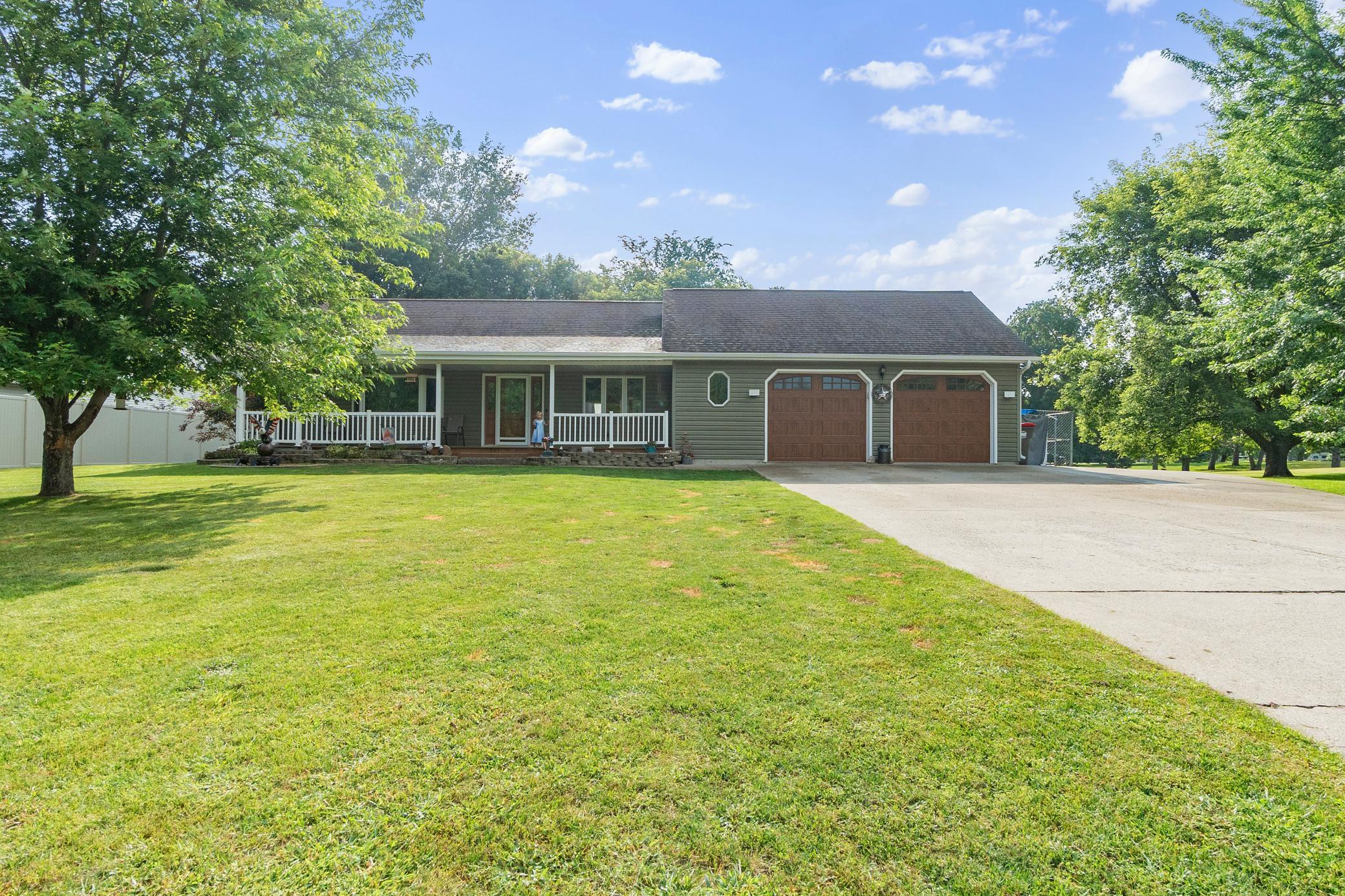 901 Geneva Drive — photo