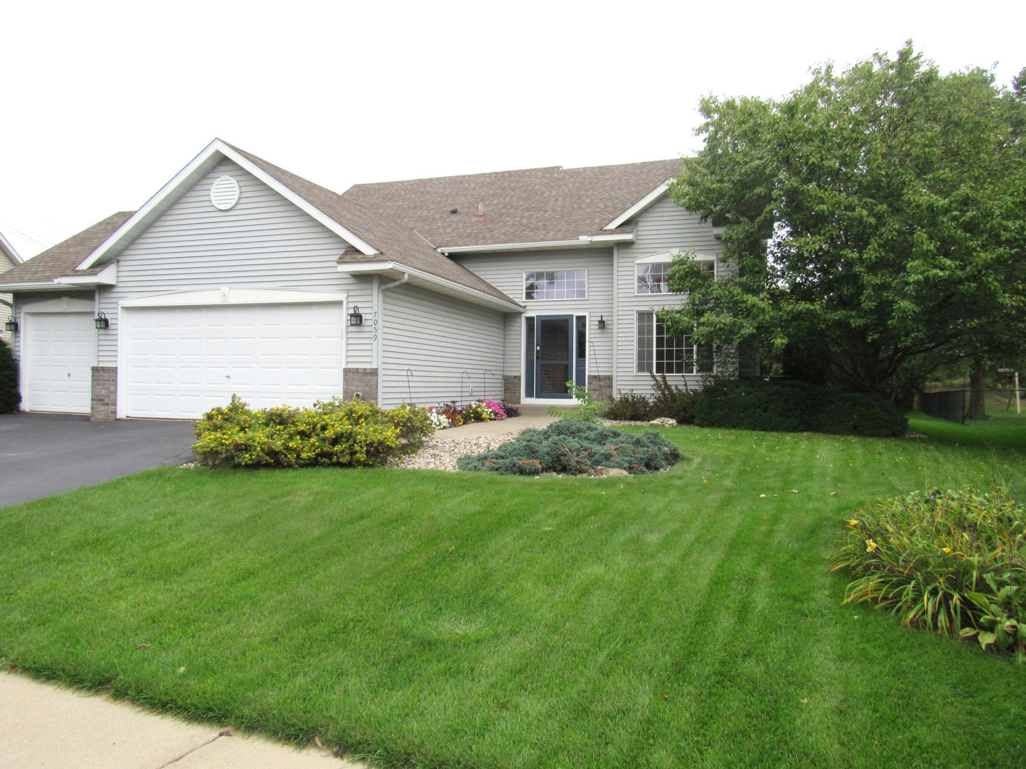 7059 Sussex Lane — photo