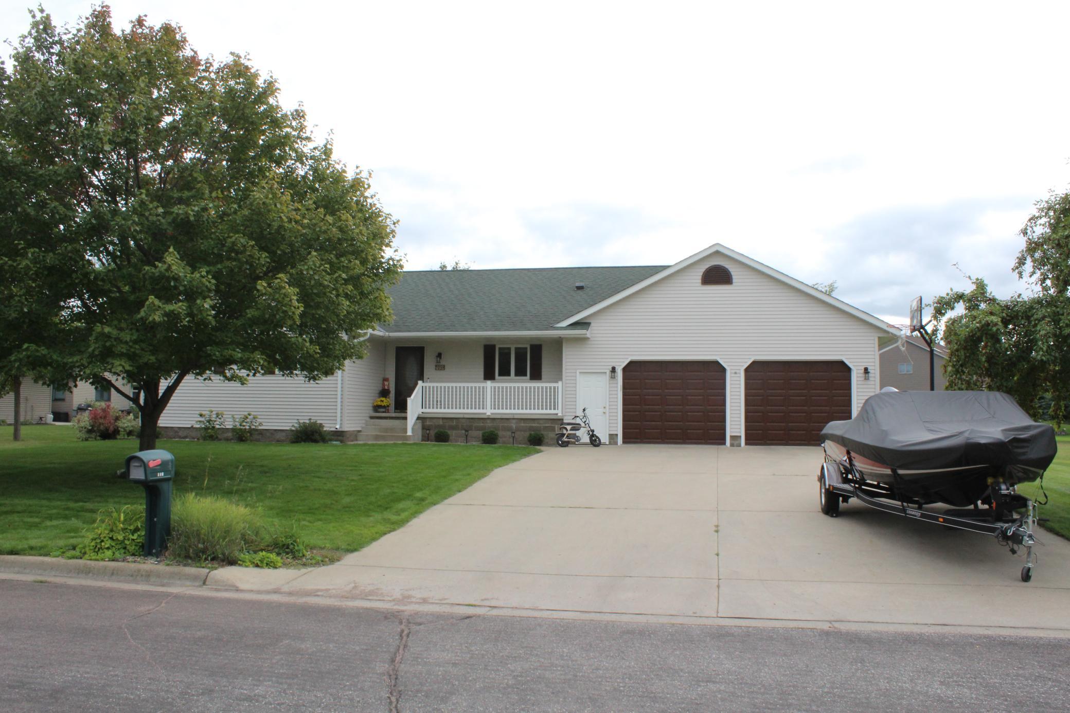 705 Eagle Drive SW — photo