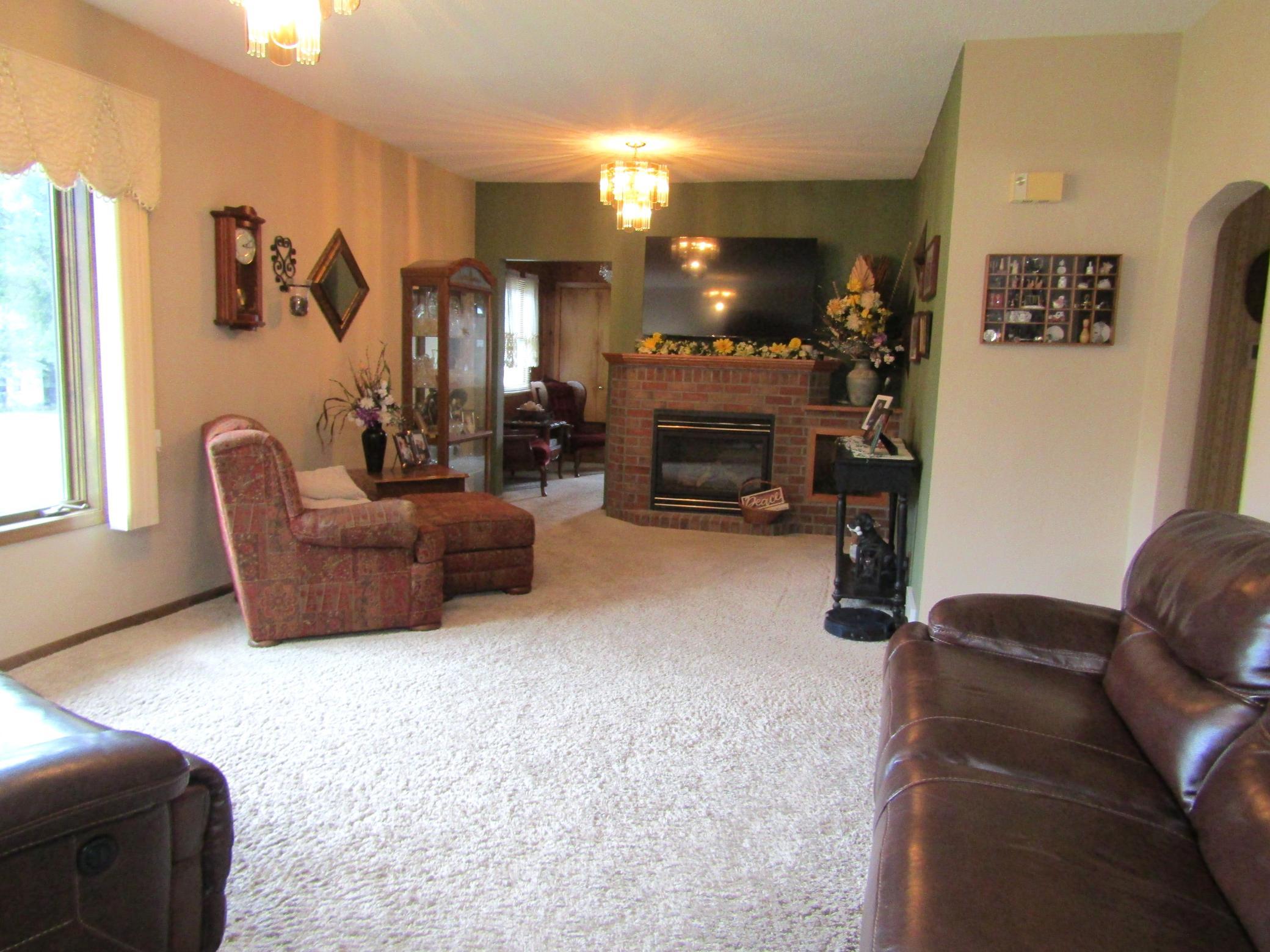 236 E Sorenson Avenue, Appleton, MN 56208 — photo 3