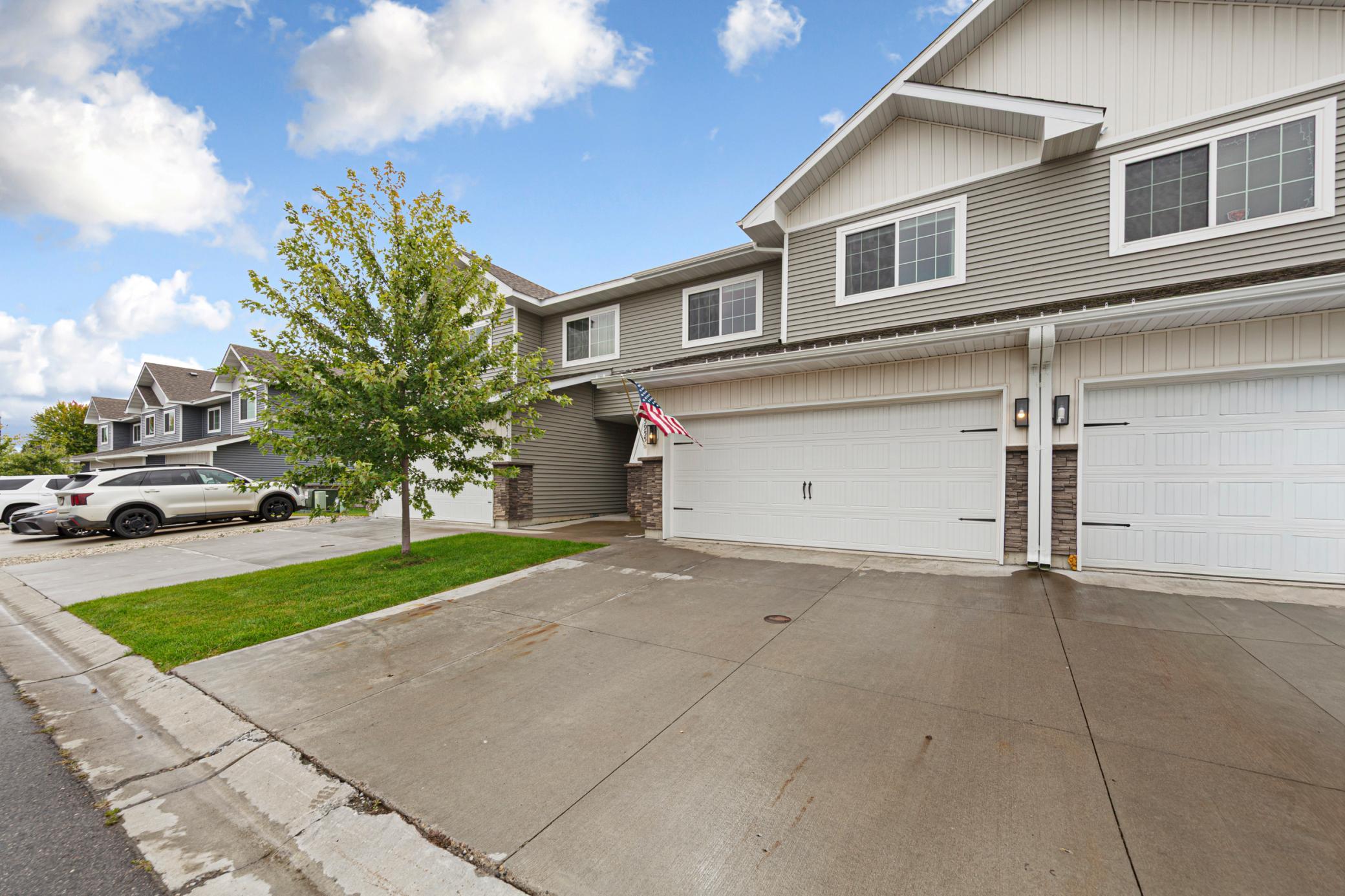 25955 Oriole Street — photo