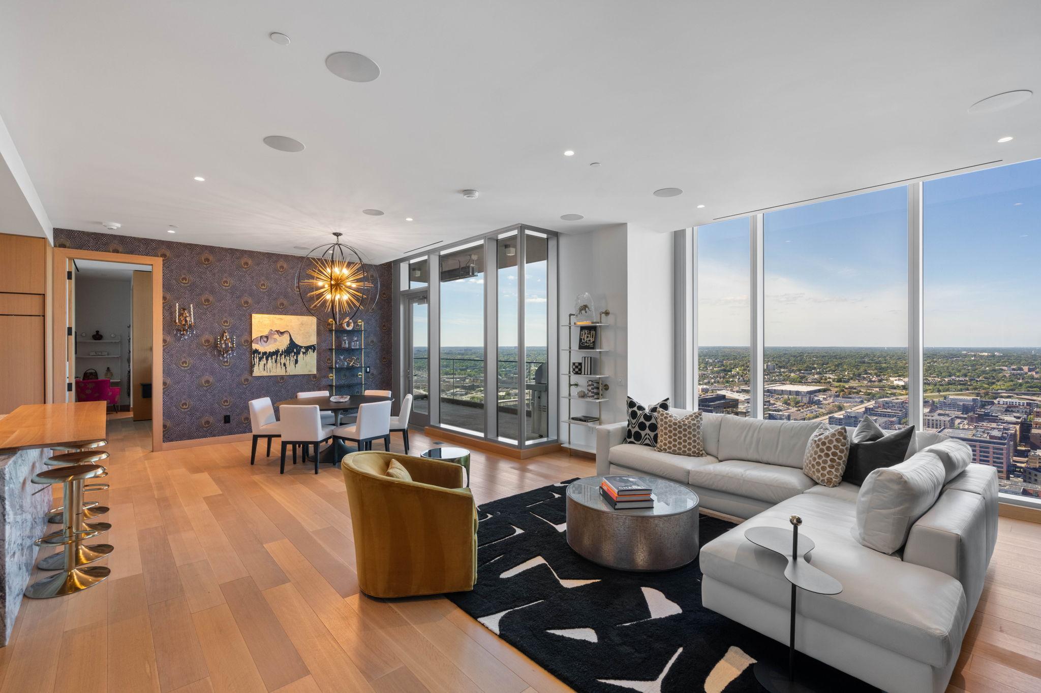 255 Hennepin Avenue 3204 — photo
