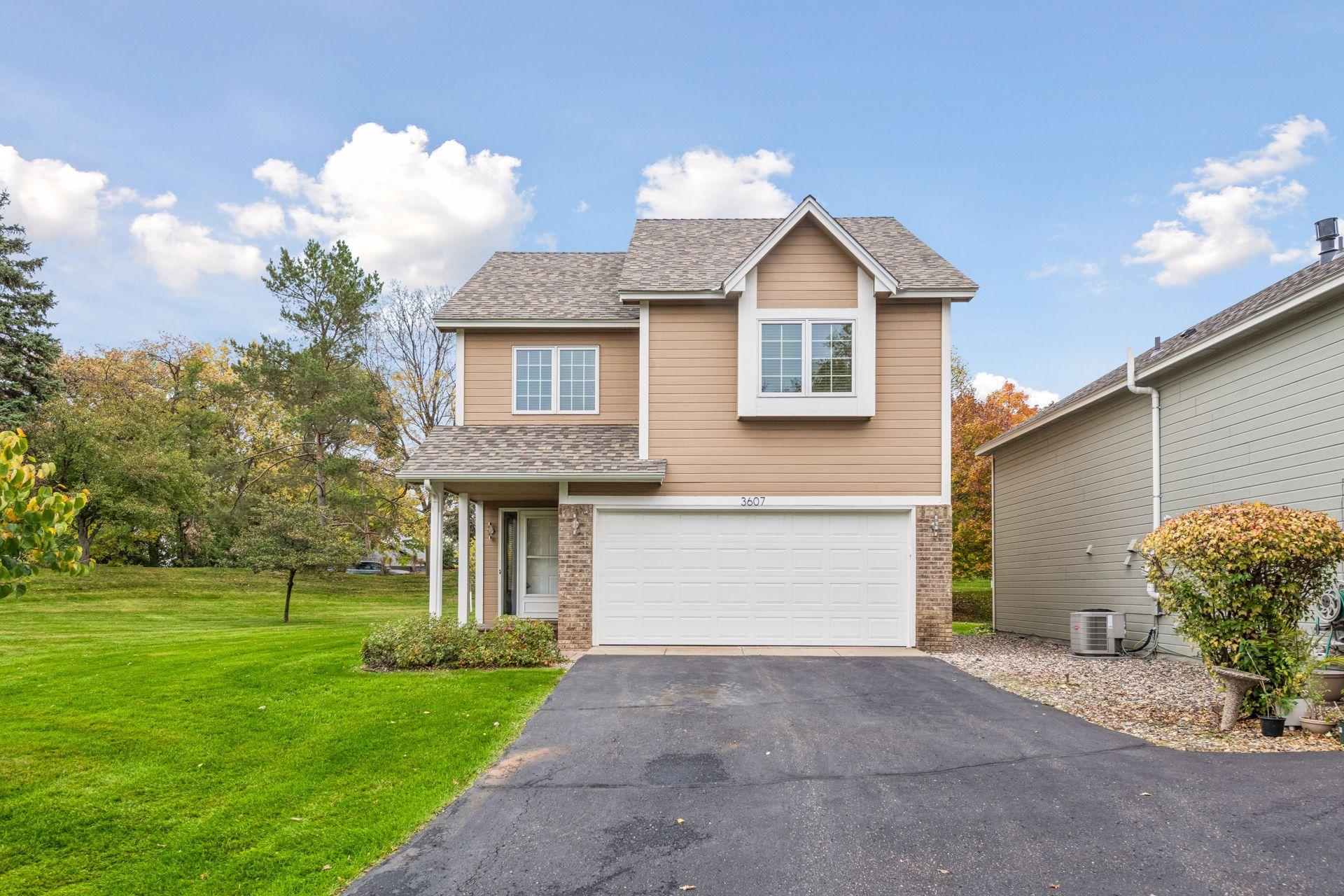 3607 Sussex Place — photo