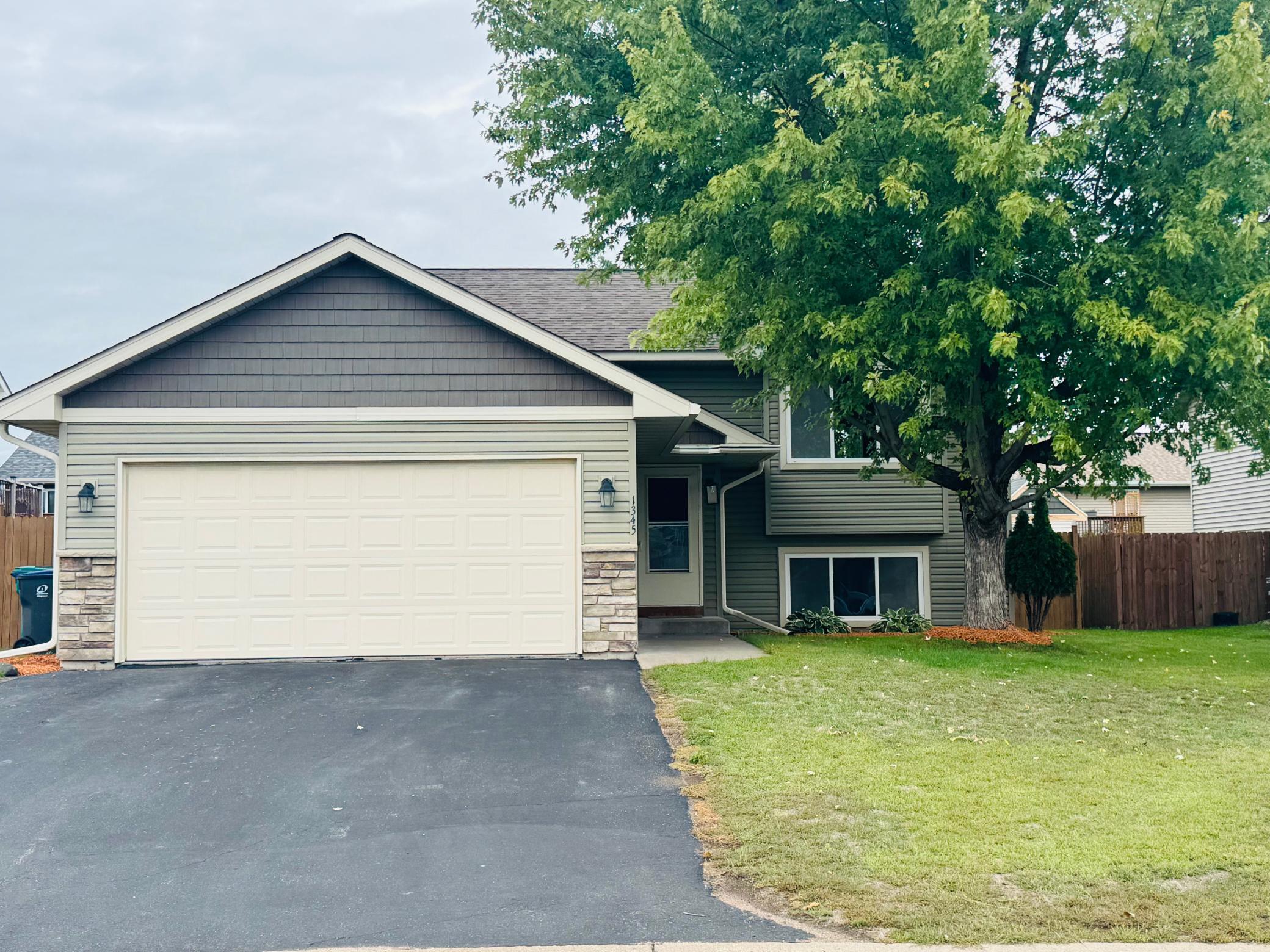 1345 Osprey Court — photo