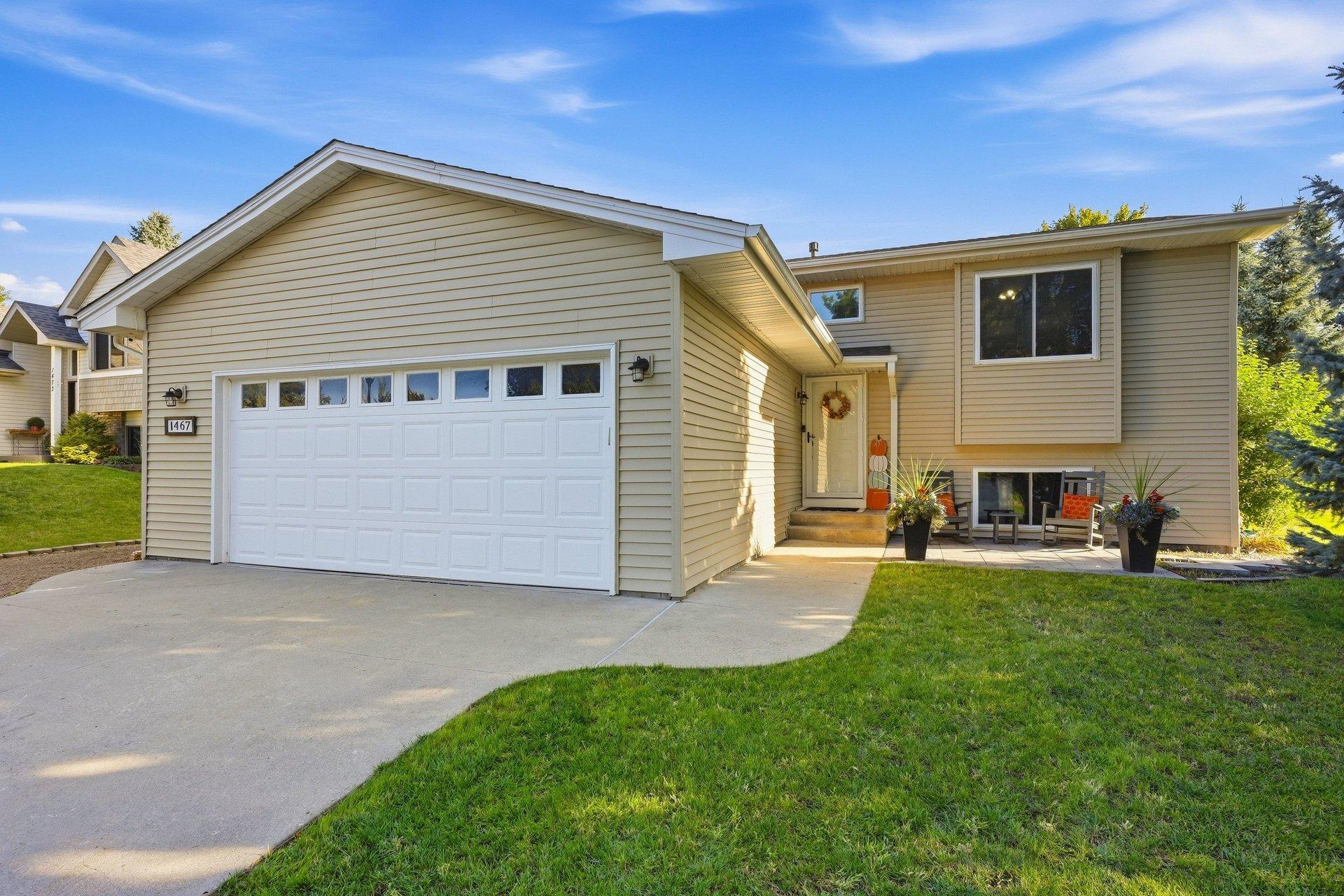 1467 Mallard Place — photo