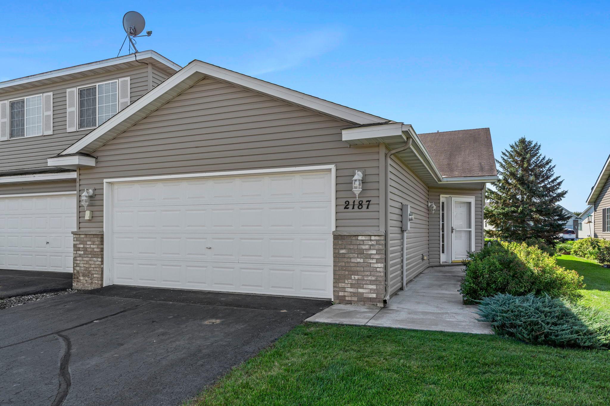 2187 Cleveland Way S — photo