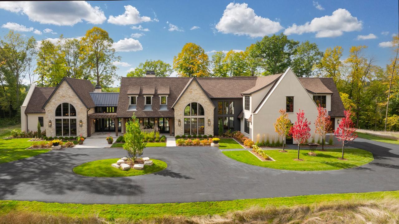 2295 Tamarack Drive — photo