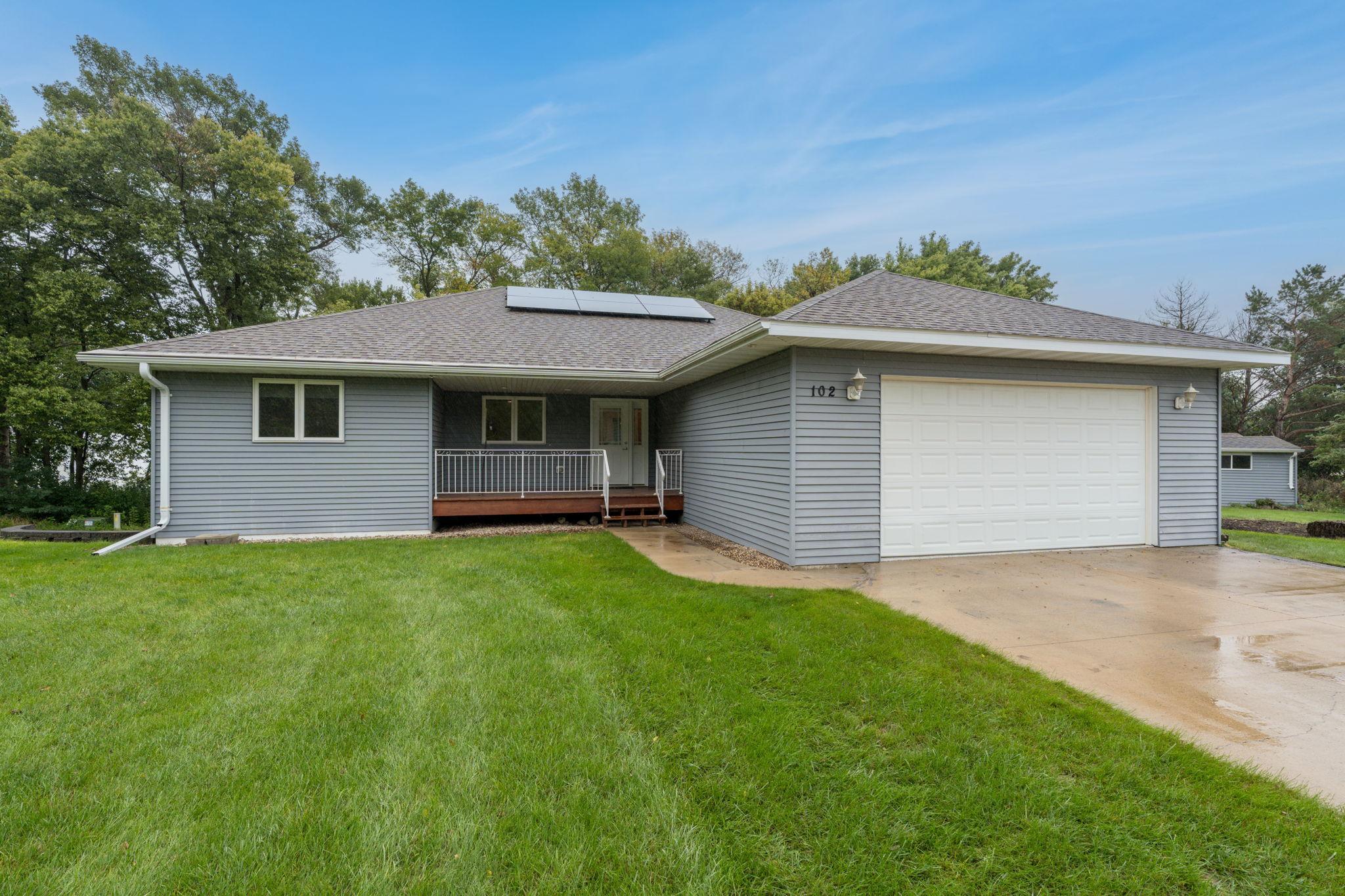 102 Loraine Drive — photo