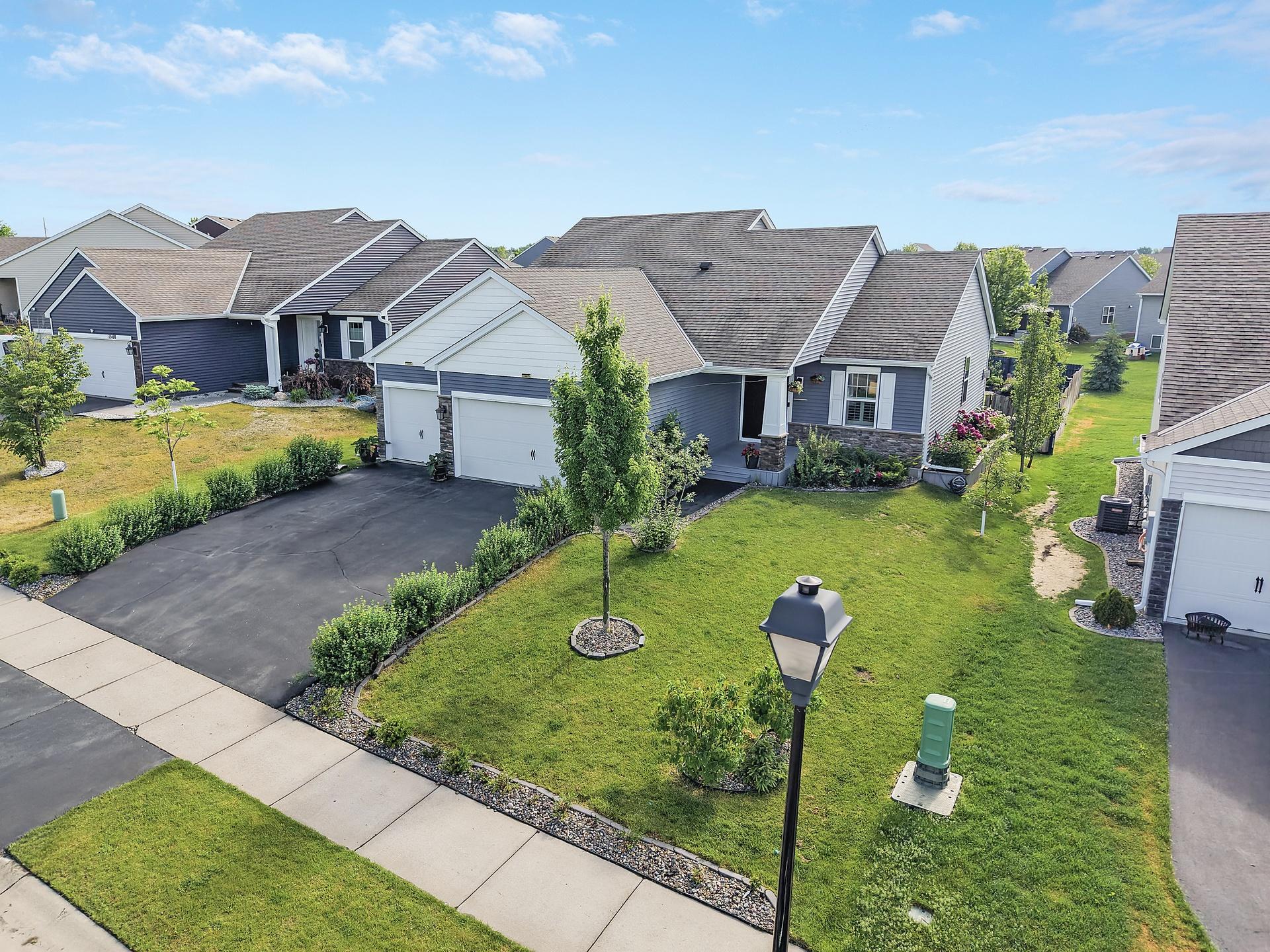 15174 Emory Circle — photo