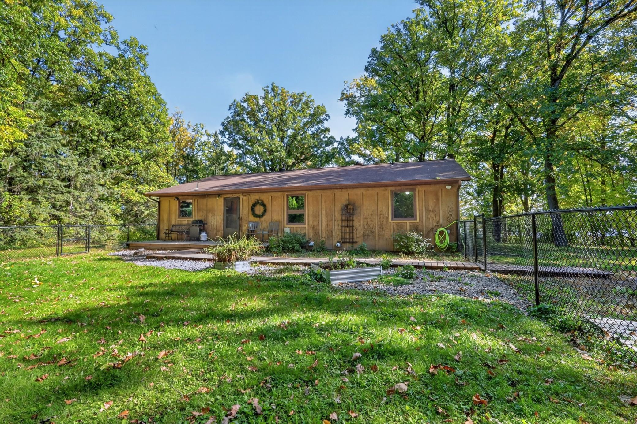 2016 Knollwood Drive — photo
