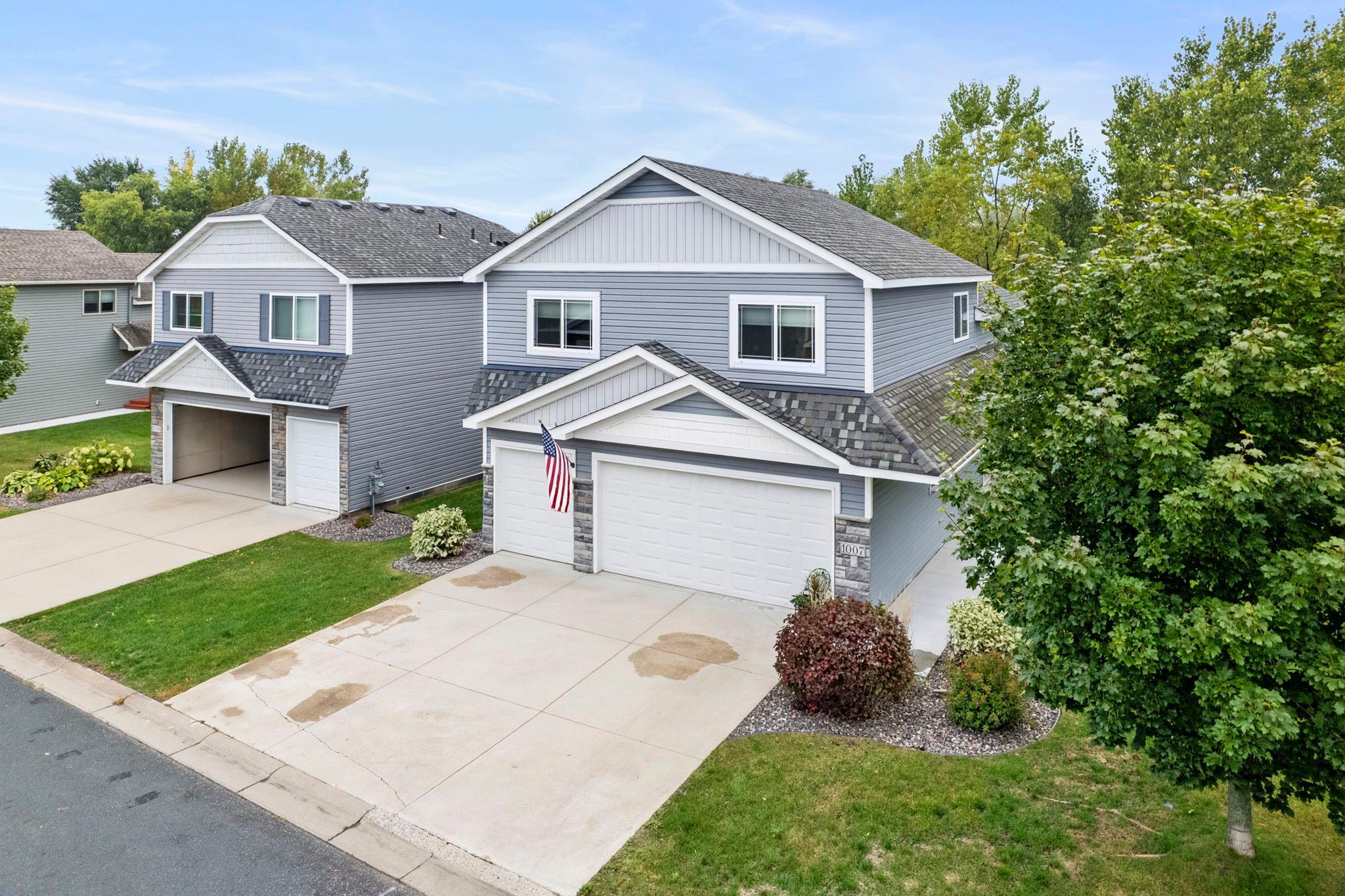 1007 Alexander Court — photo