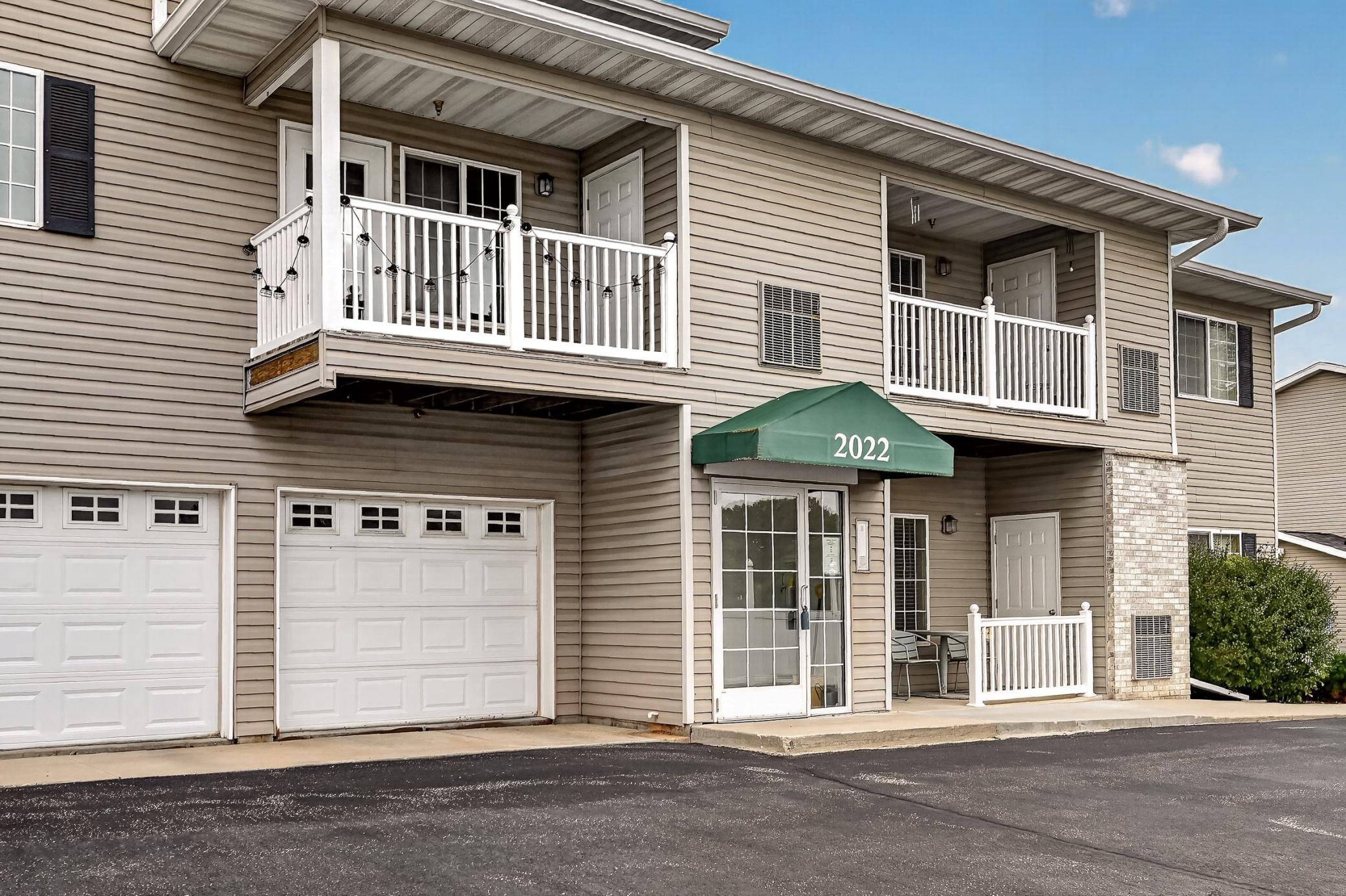2022 29th Place NW 203 — photo