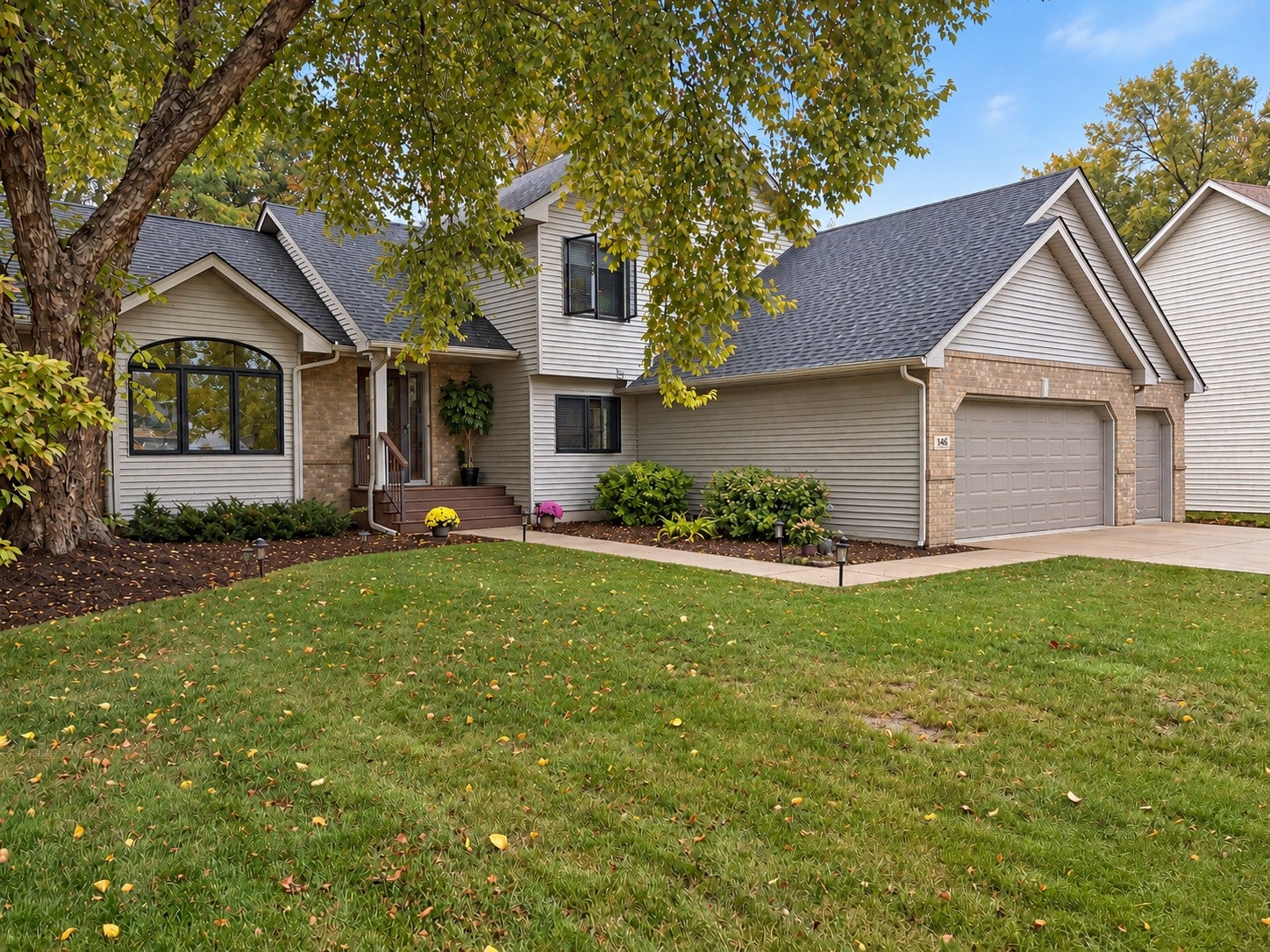 1405 Horseshoe Circle — photo