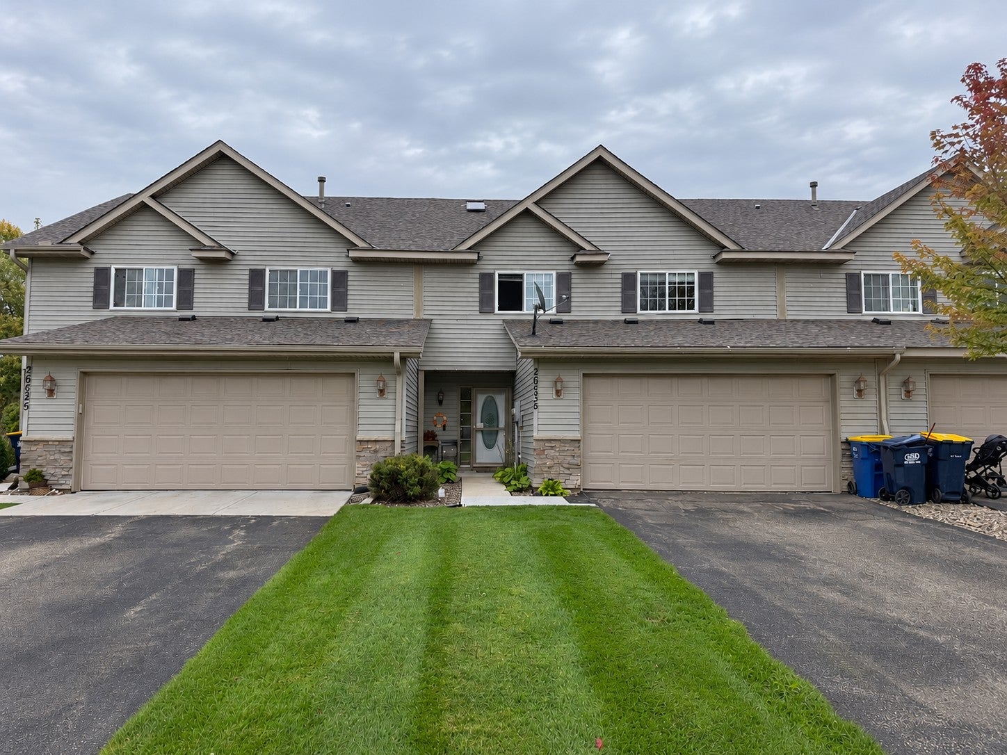 26535 Evergreen Court — photo