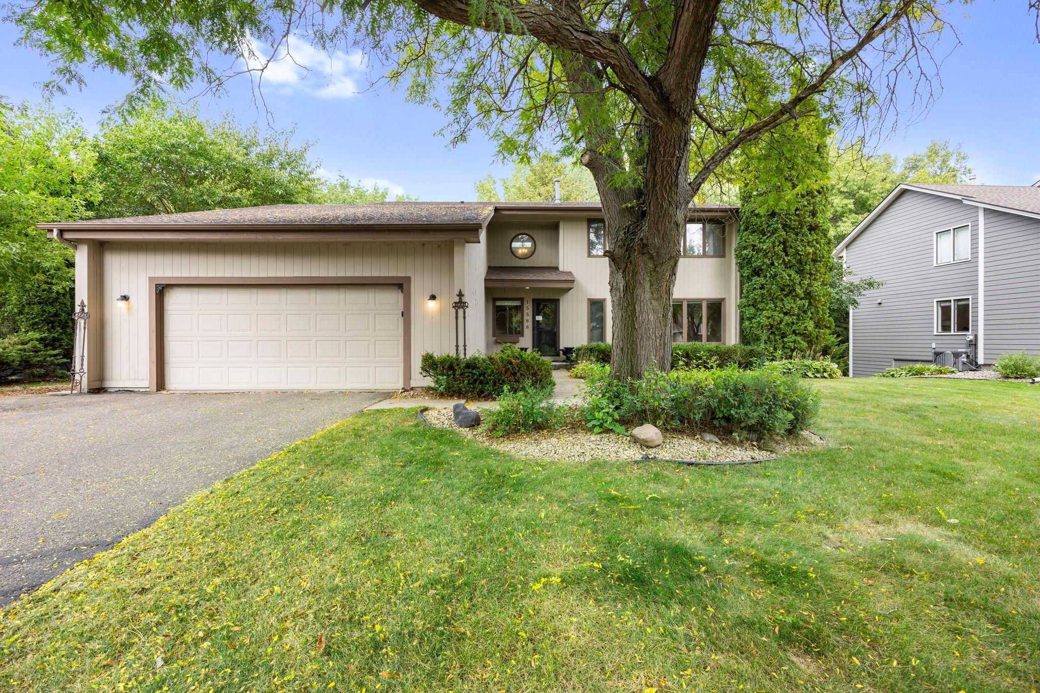 15588 Canyon Ridge — photo