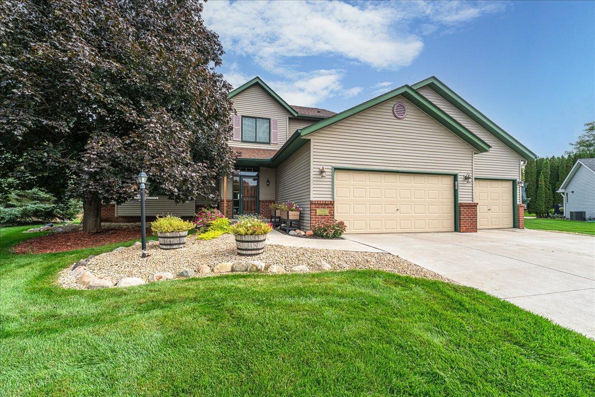 18580 Explorer Court — photo