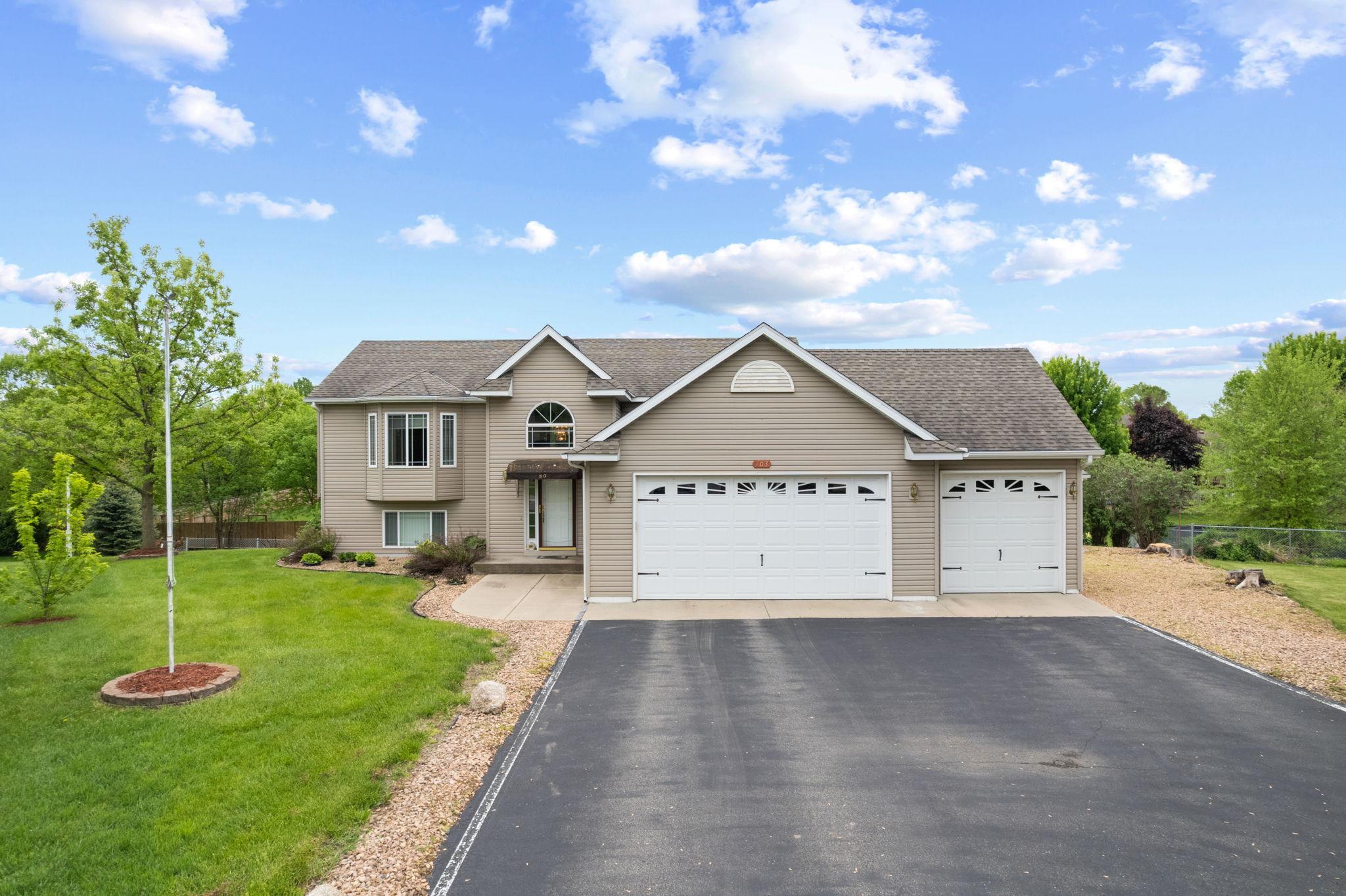 103 Cedar Court — photo