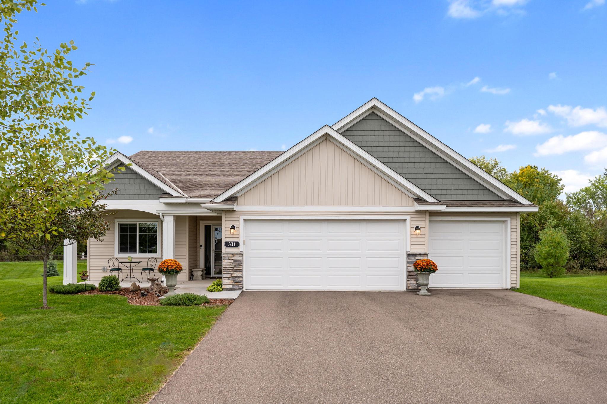 331 Riverview Circle — photo