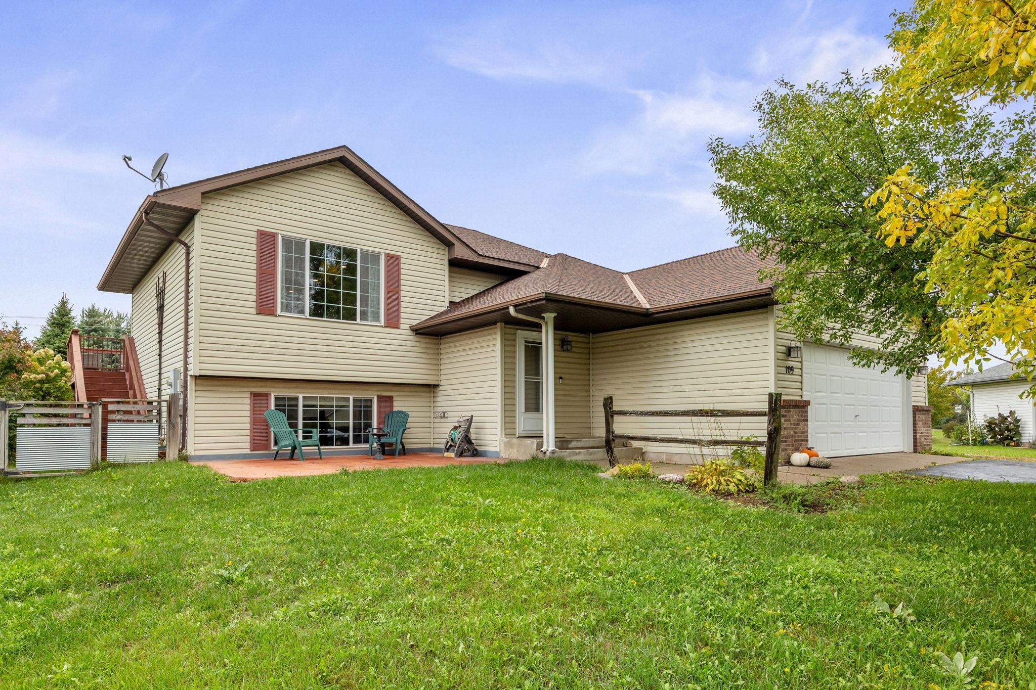 109 Homestead Circle — photo