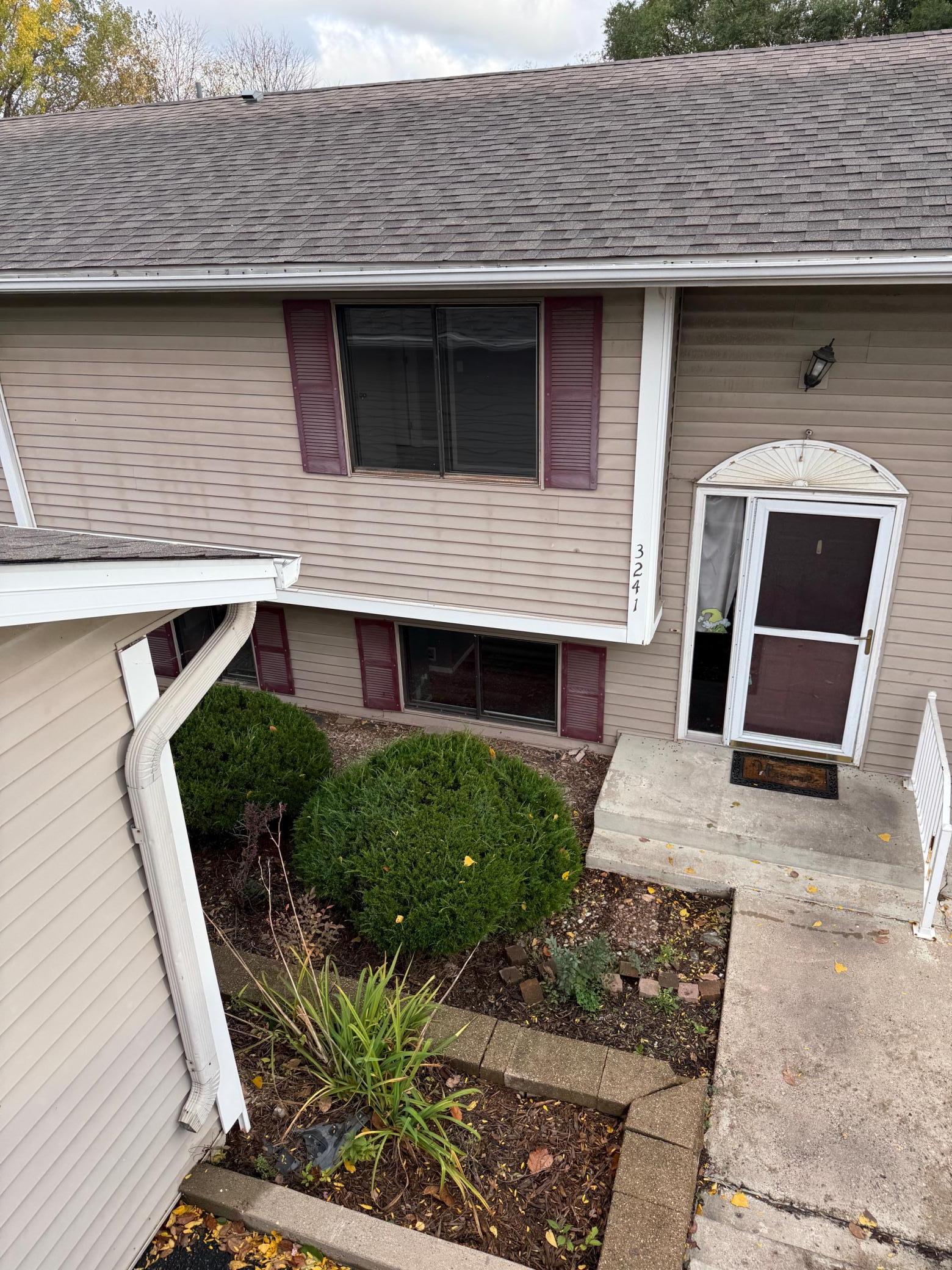 3241 Dodd Lane — photo
