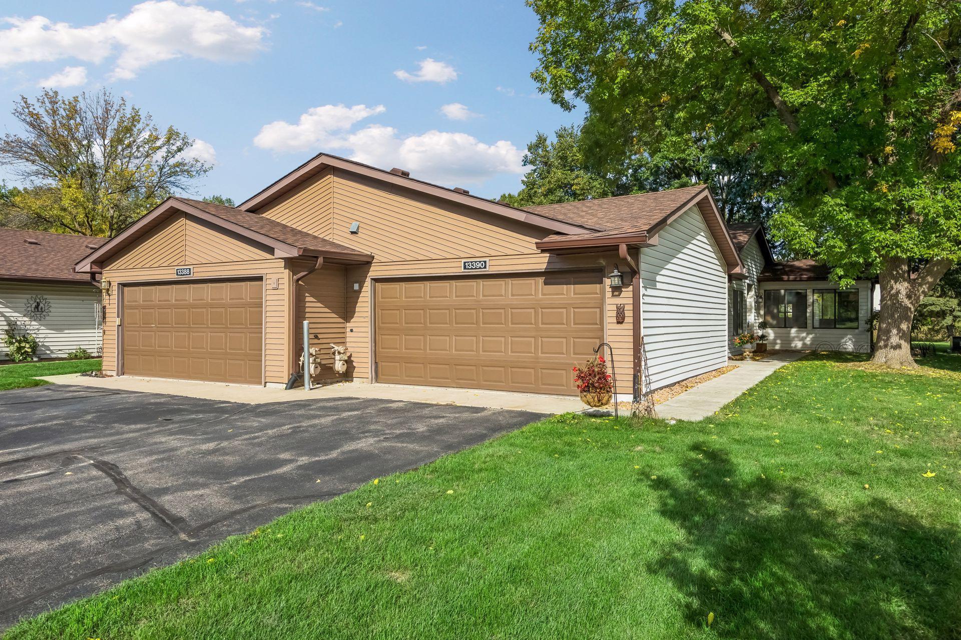 13390 Hughes Court — photo