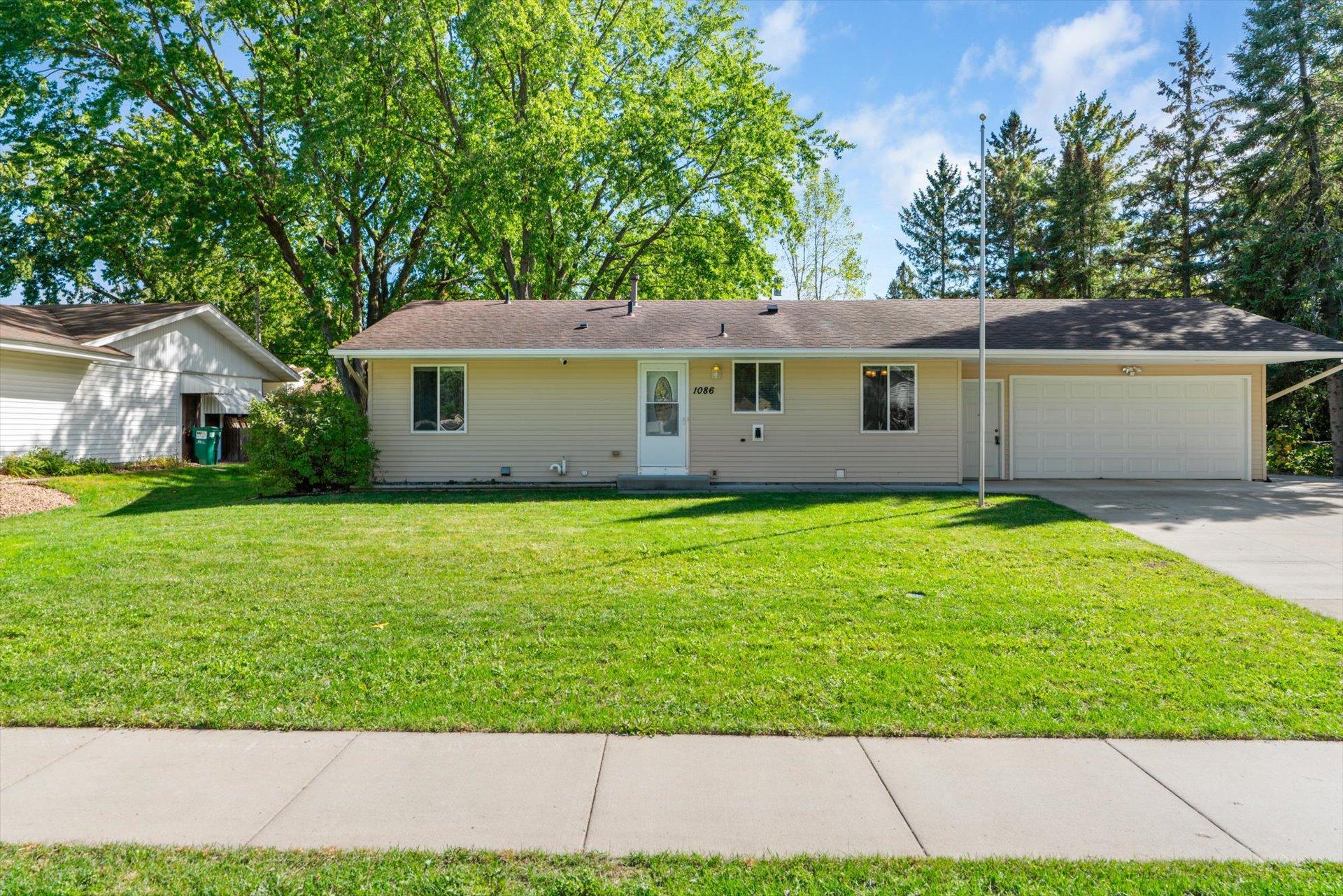 1086 Lowell Drive — photo