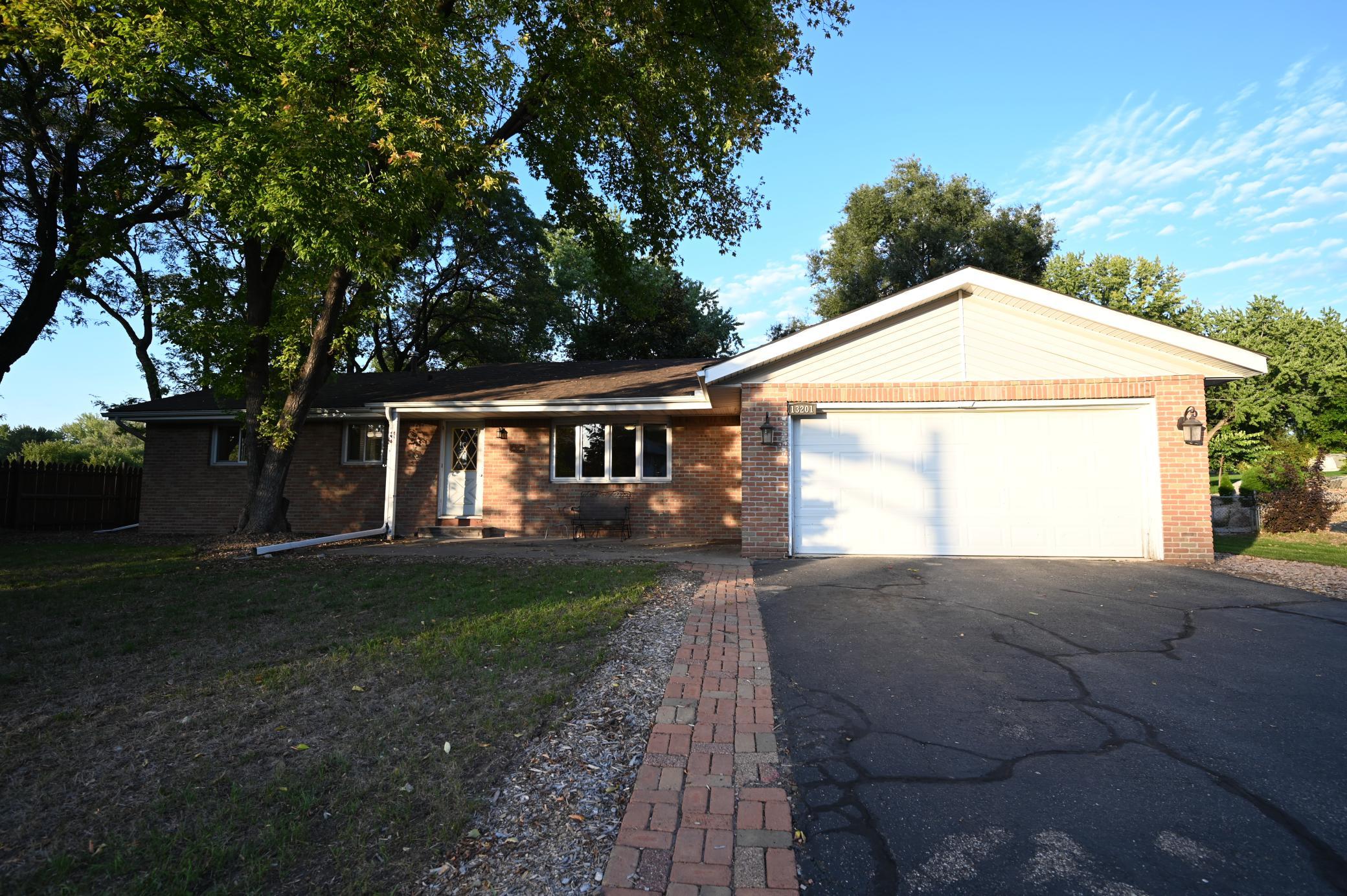 13201 Irving Avenue S — photo