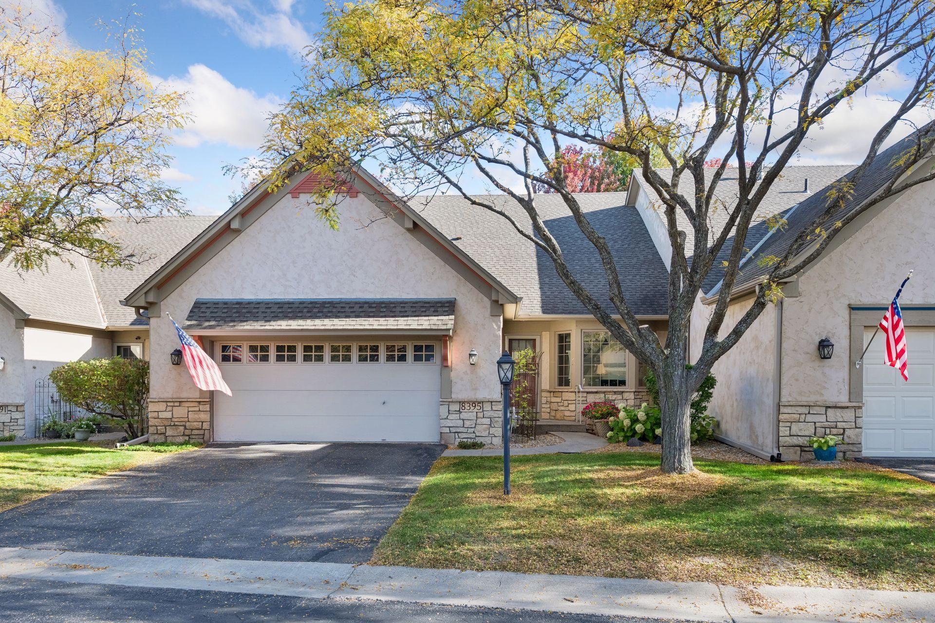 8395 Rosewood Drive — photo