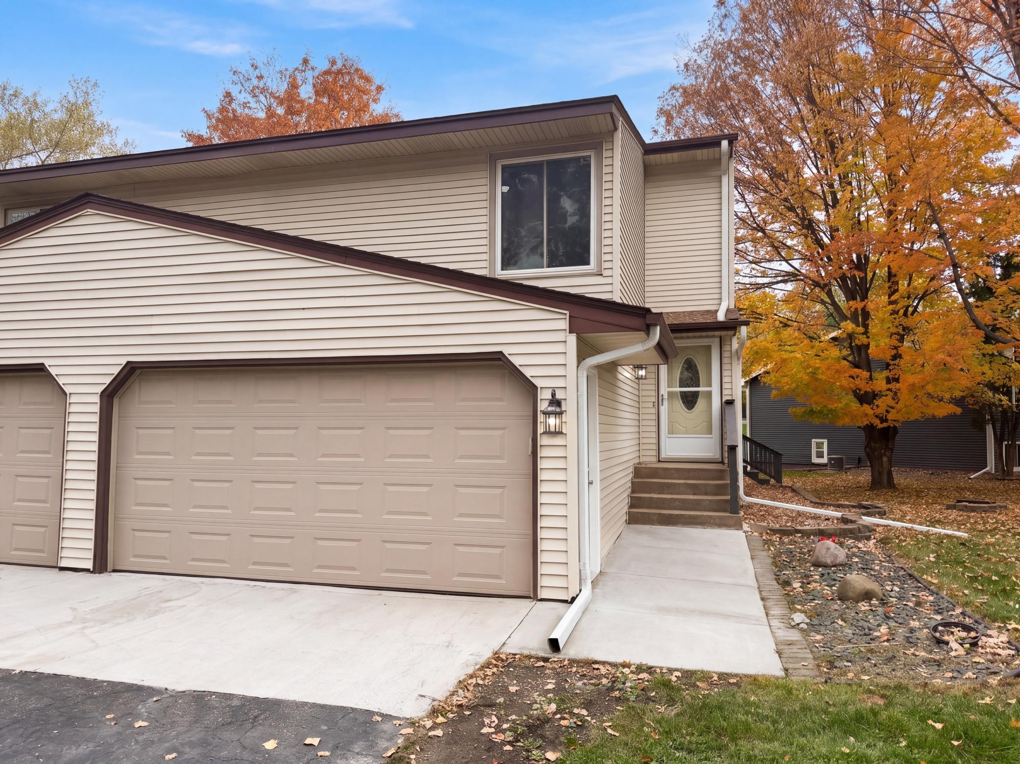 15393 Trillium Circle — photo