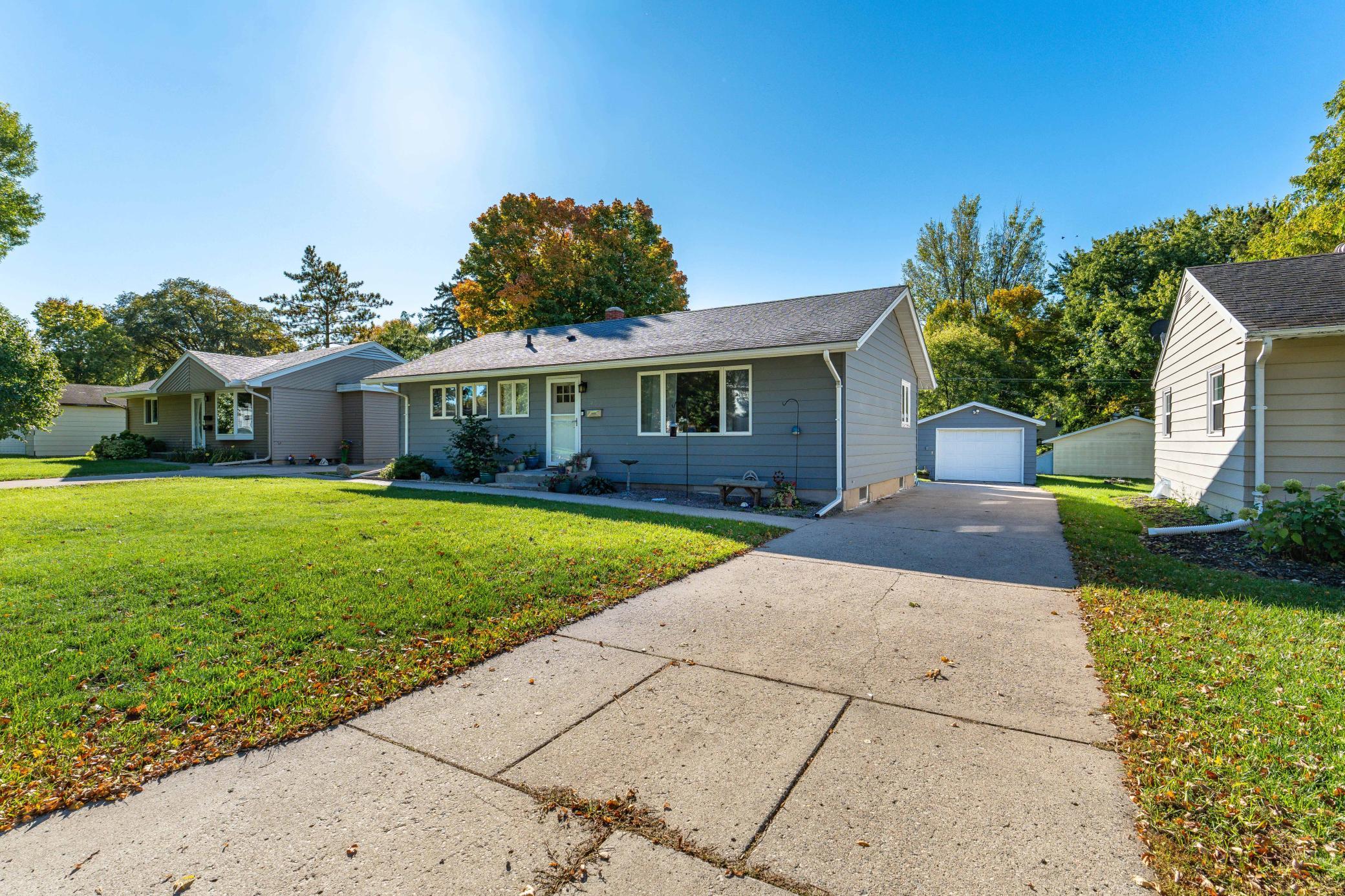 412 E Everett Avenue, Fergus Falls, MN 56537 — photo 2