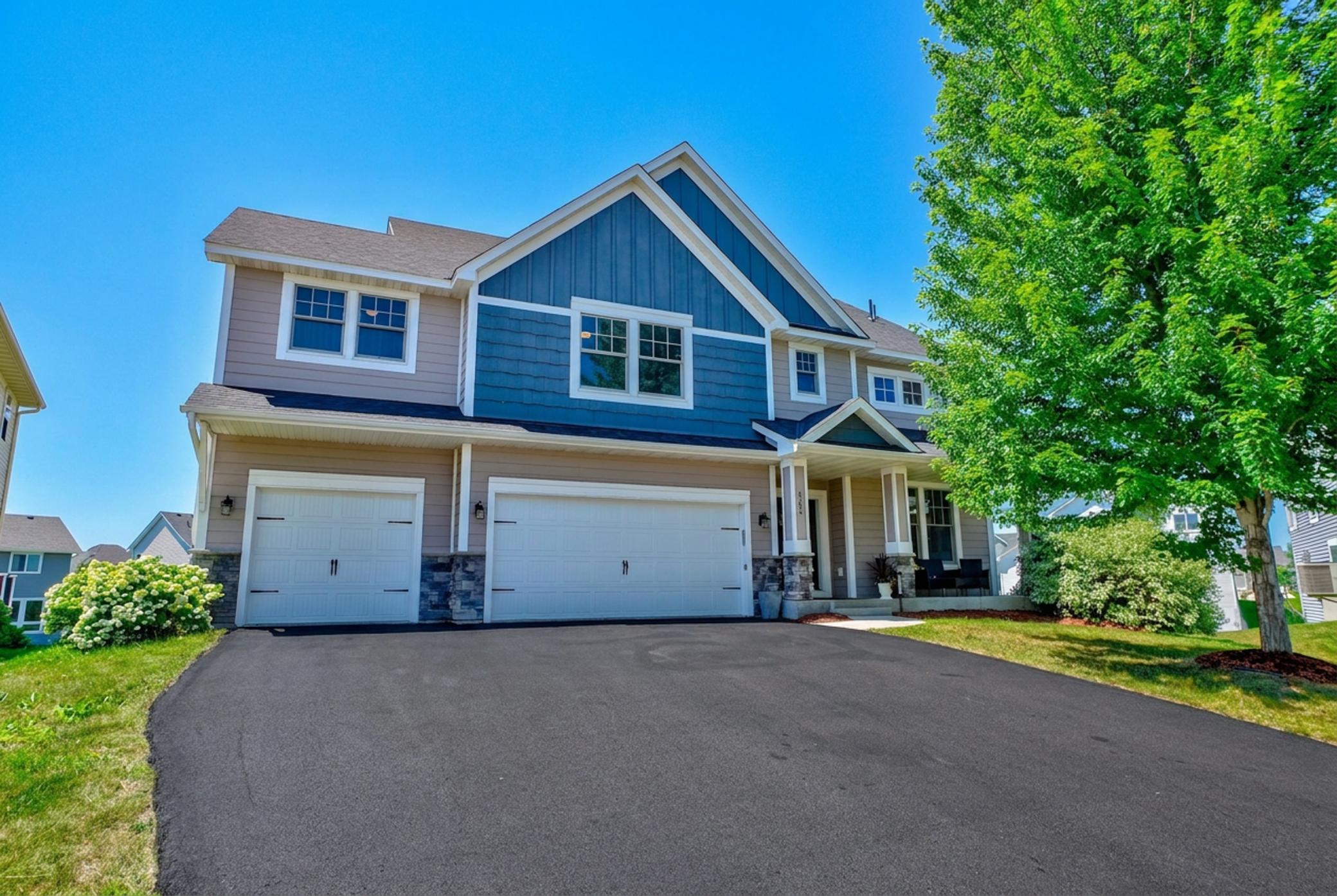 5204 Porchlight Bay — photo