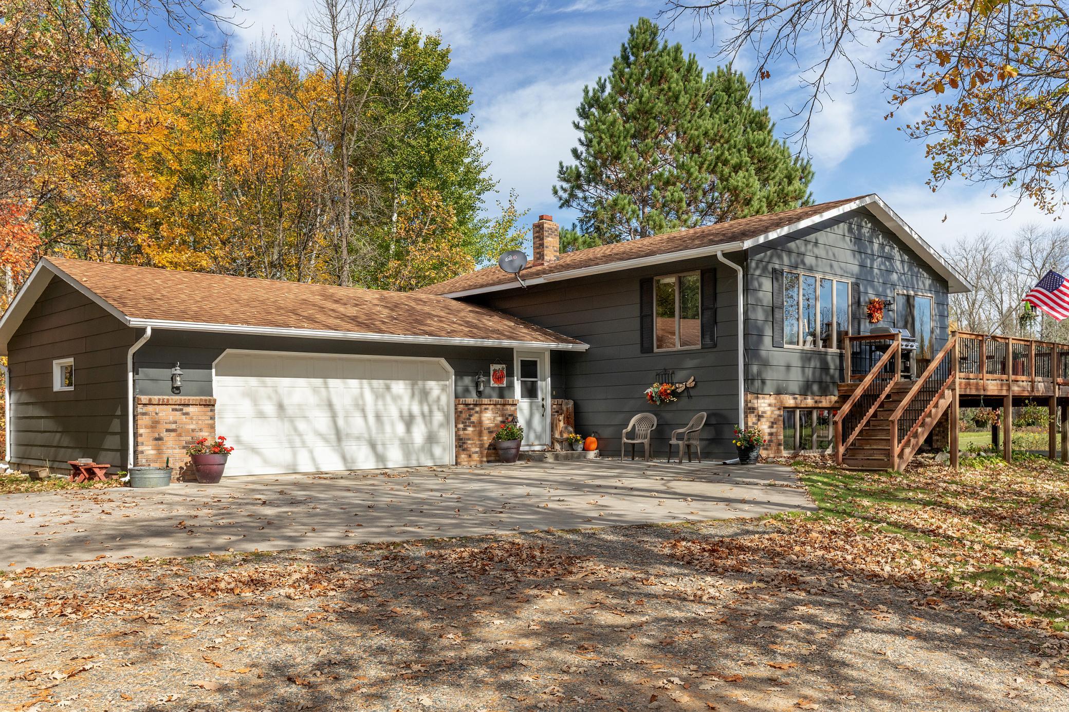 7044 Locke Trail NE — photo