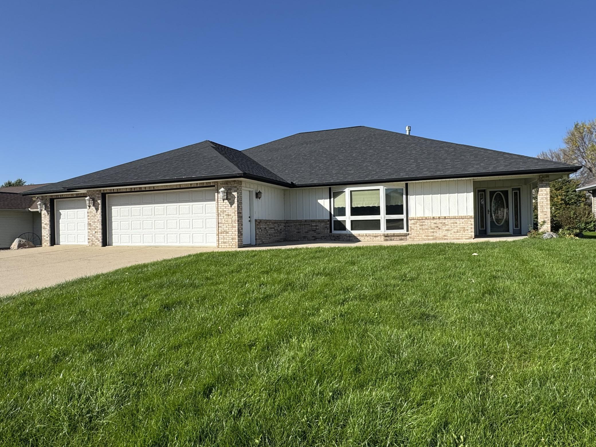 541 Southport Drive — photo