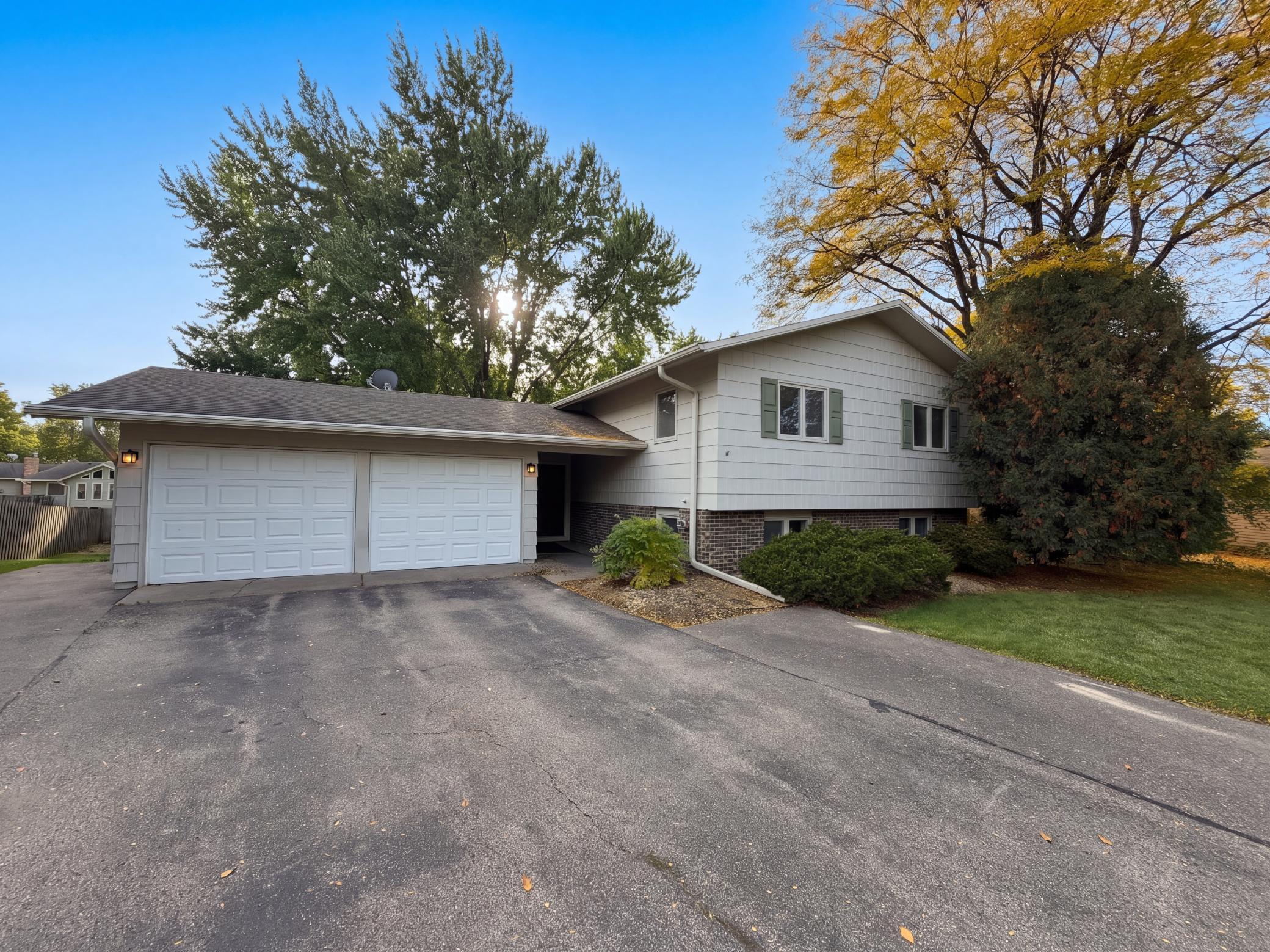 12228 Allen Drive — photo