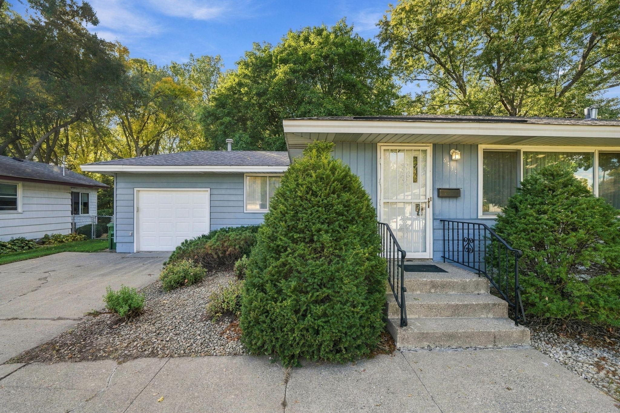 6131 Lee Avenue N, Brooklyn Center, MN 55429 | Realty.com