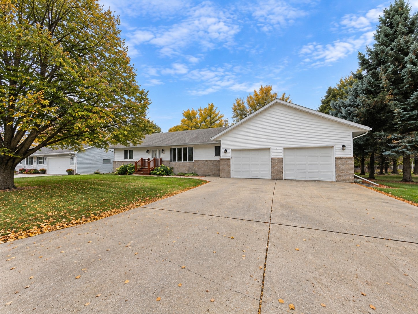 237 Crescent Drive — photo