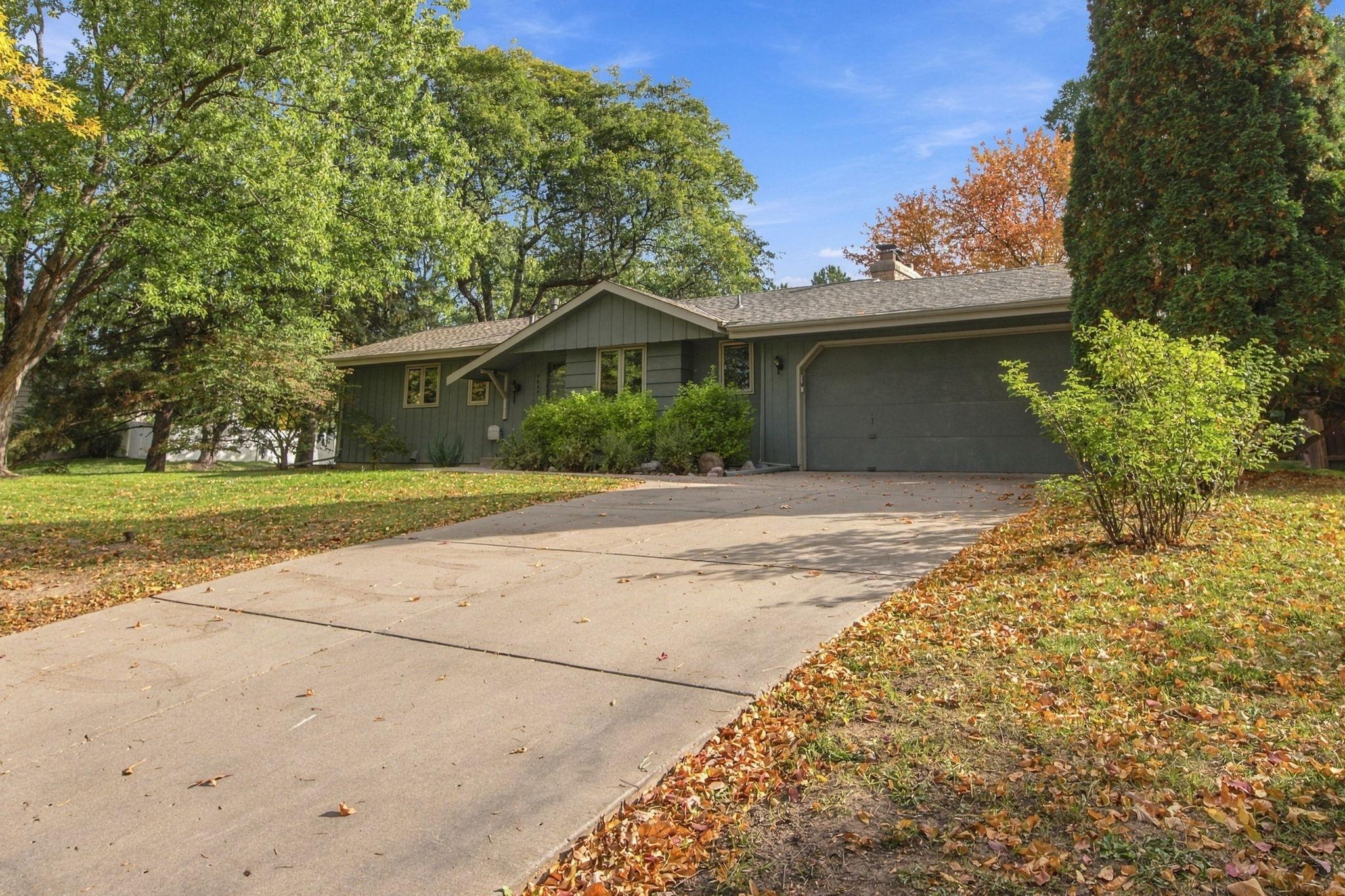 4664 Hillsboro Avenue N, New Hope, MN 55428 | Realty.com