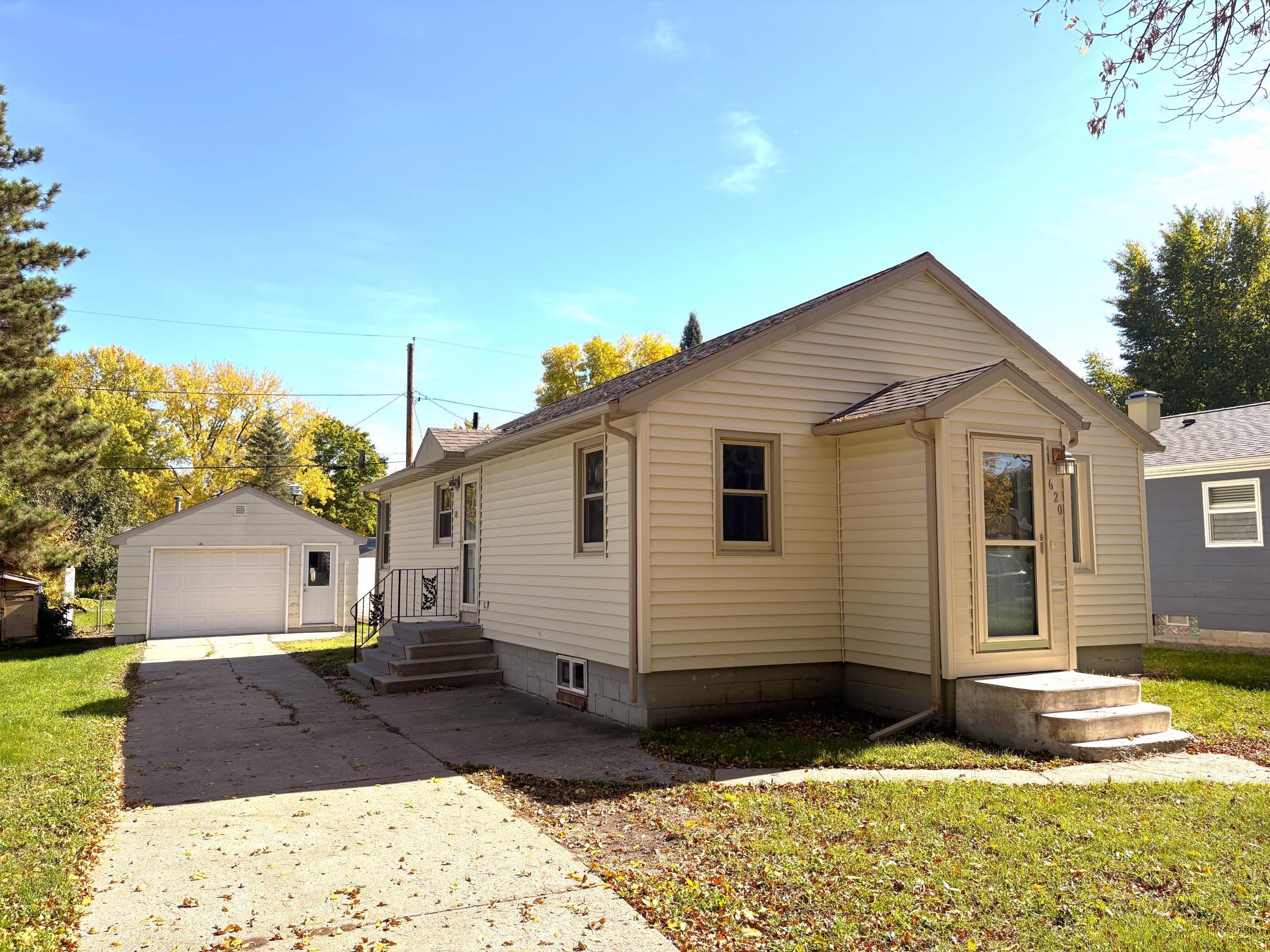620 S 10th Street — photo