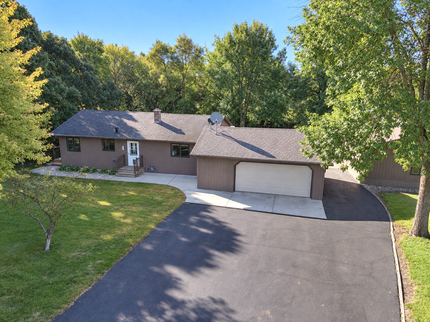 510 Woodland Trail — photo
