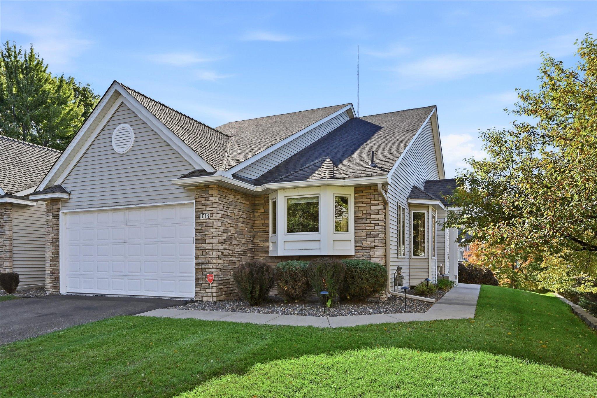 1013 Hesli Hill Court — photo