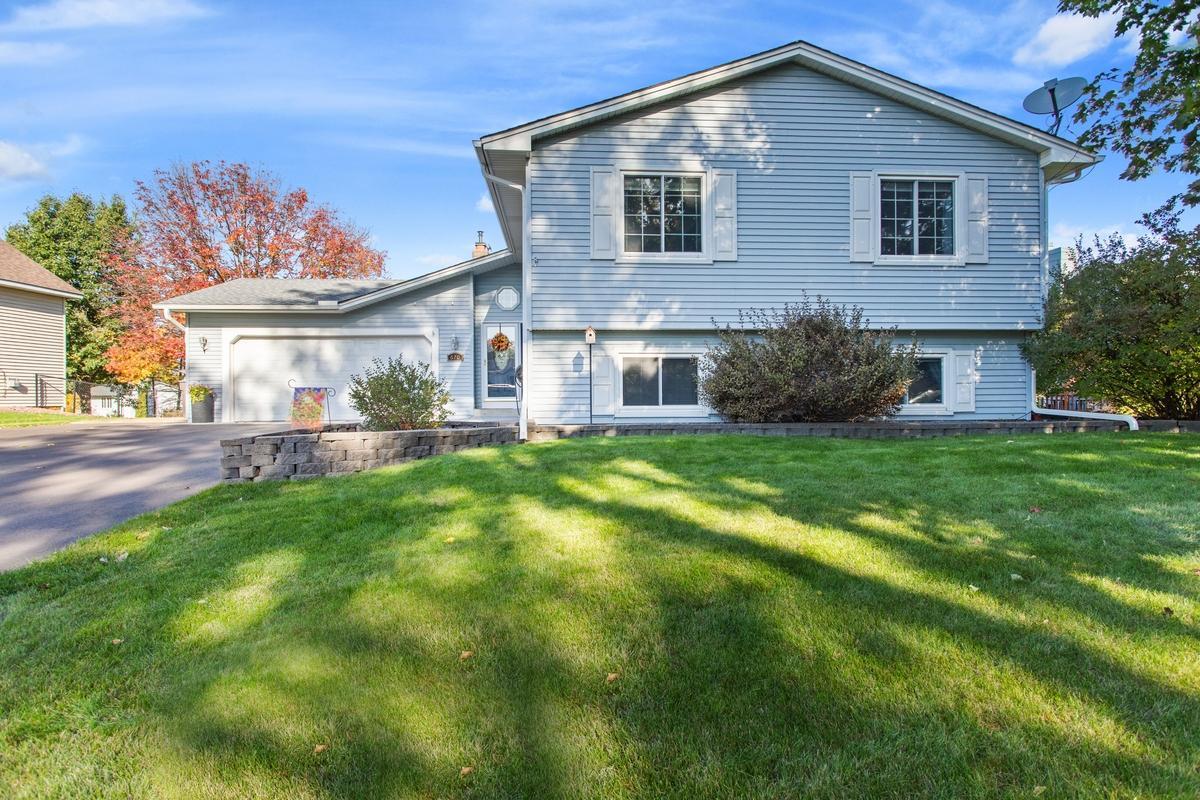 670 Conestoga Trail — photo