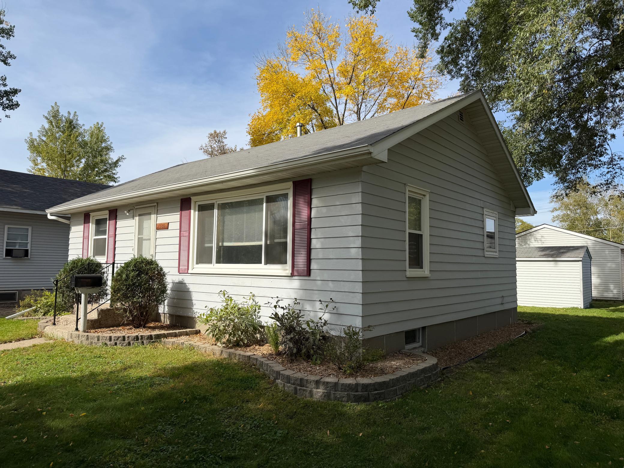 129 E Ronning Avenue, Appleton, MN 56208 — photo 3