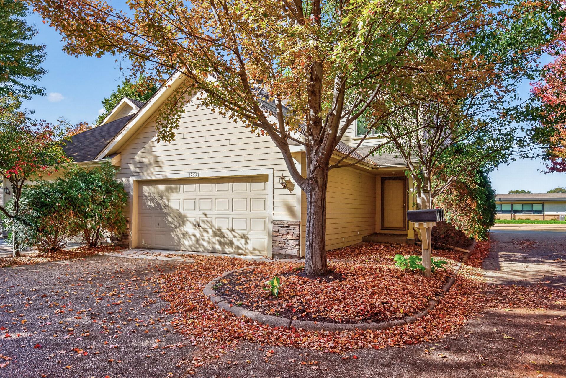 12551 Lynn Avenue — photo