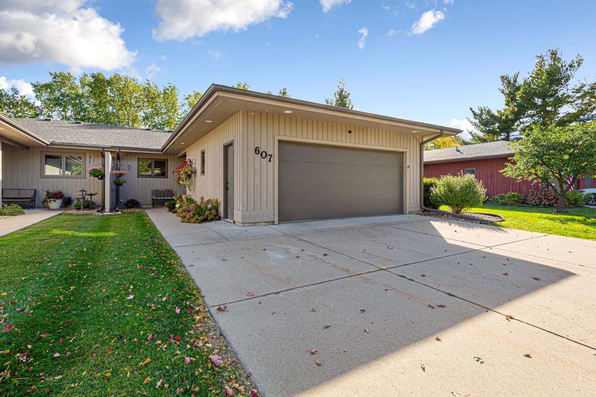 607 Zanmiller Drive — photo