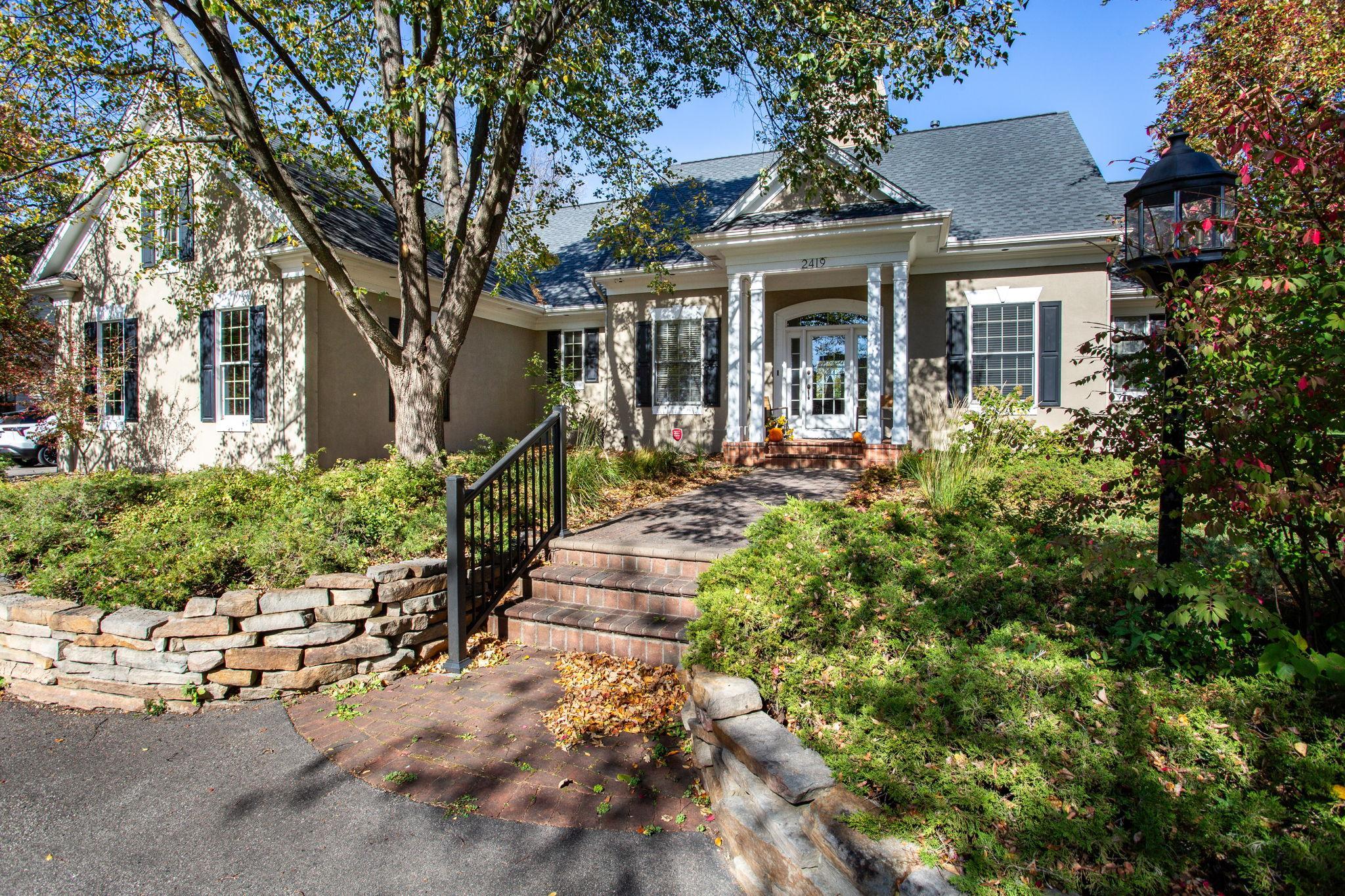 2419 Golf View Drive — photo